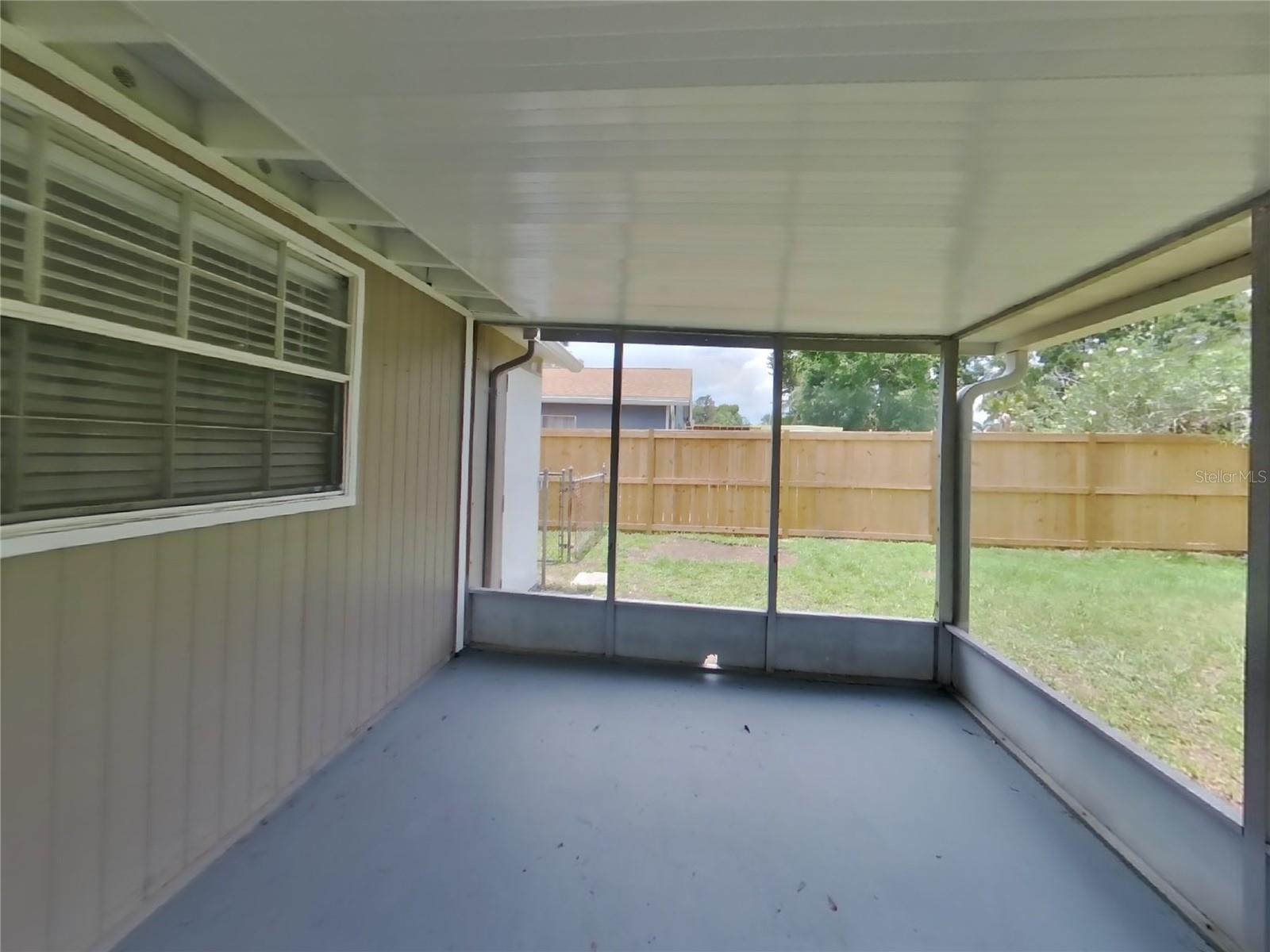 Image 17 of 19 For 8419 Stillbrook Avenue