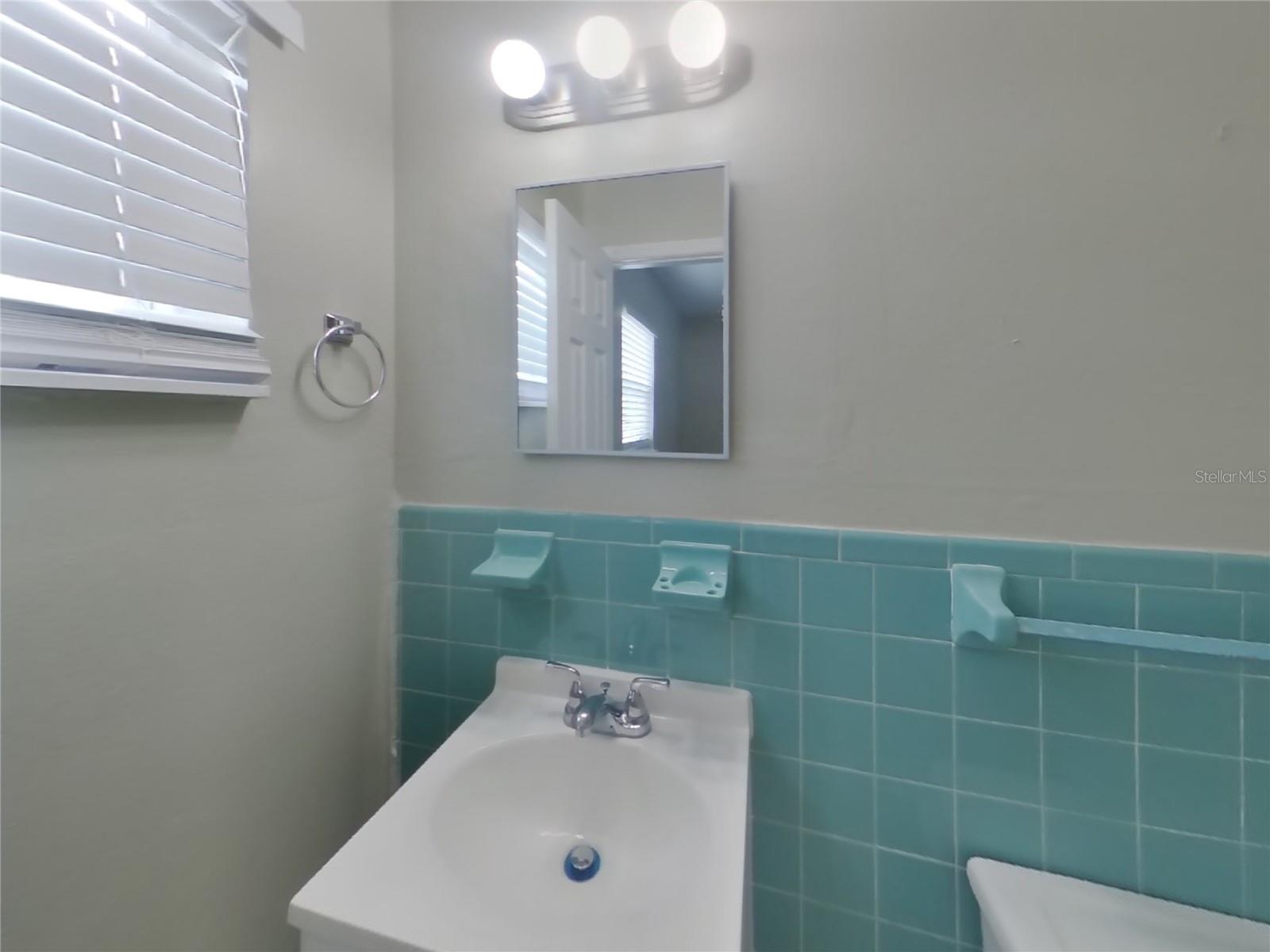 Image 9 of 19 For 8419 Stillbrook Avenue