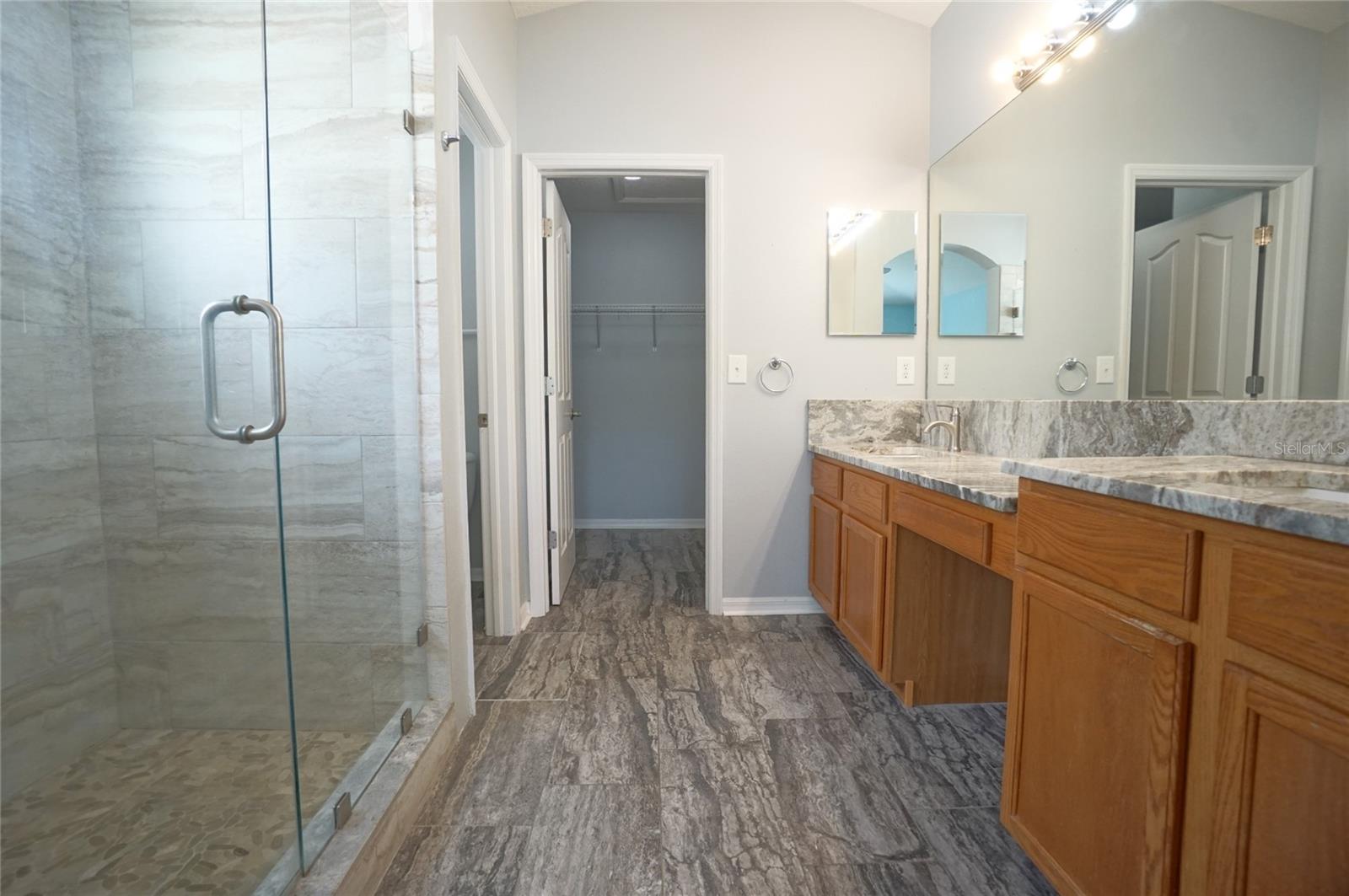 Image 13 of 20 For 10503 Barnstable Court