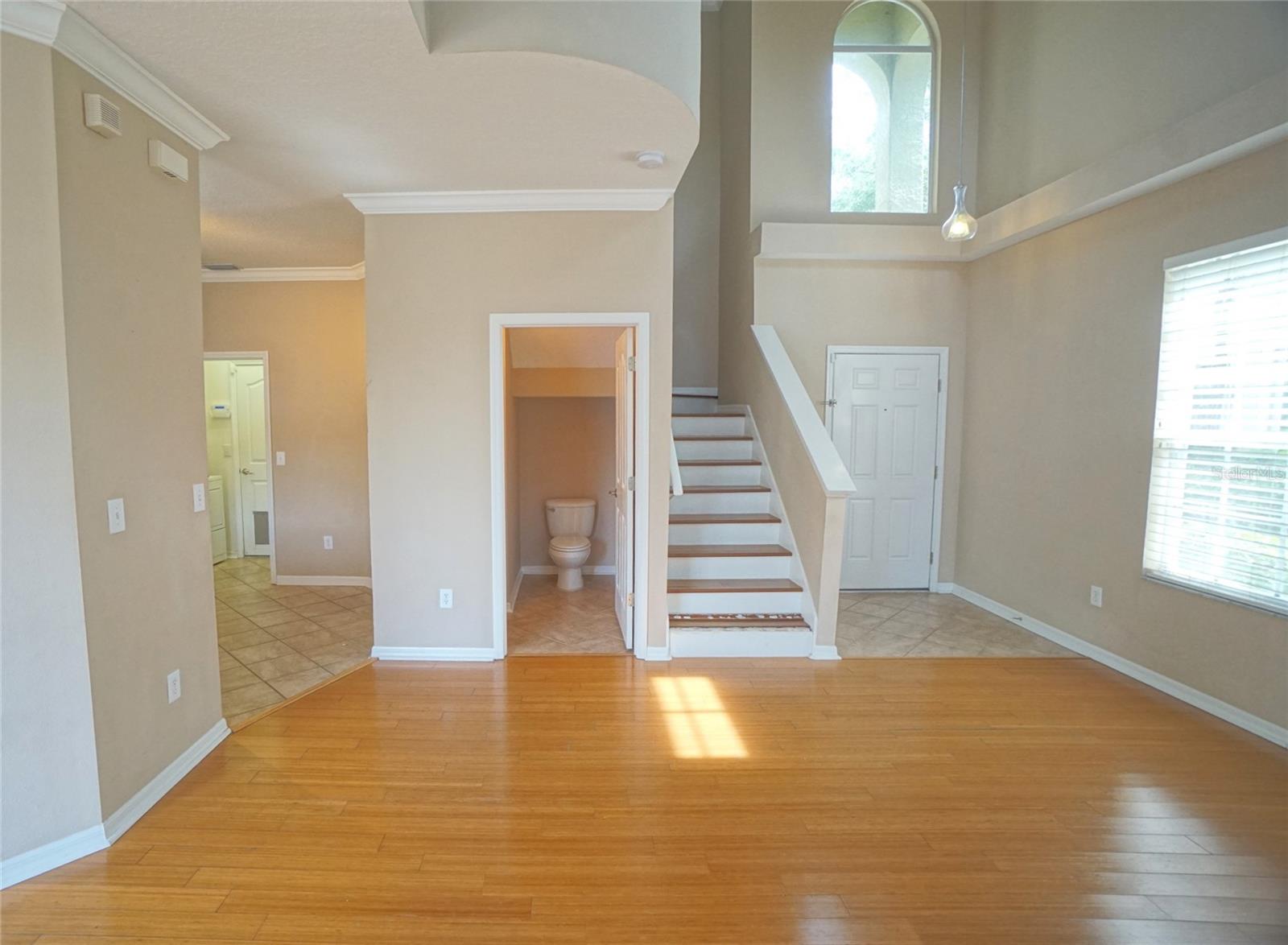 Image 8 of 20 For 10503 Barnstable Court