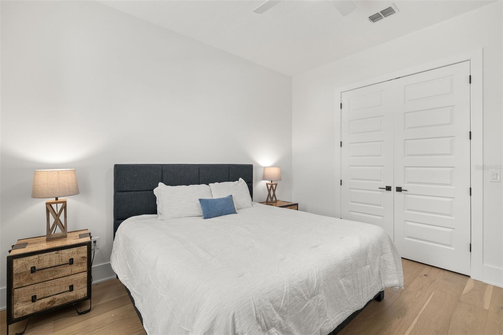 Image 33 of 60 For 4114 Neptune Street