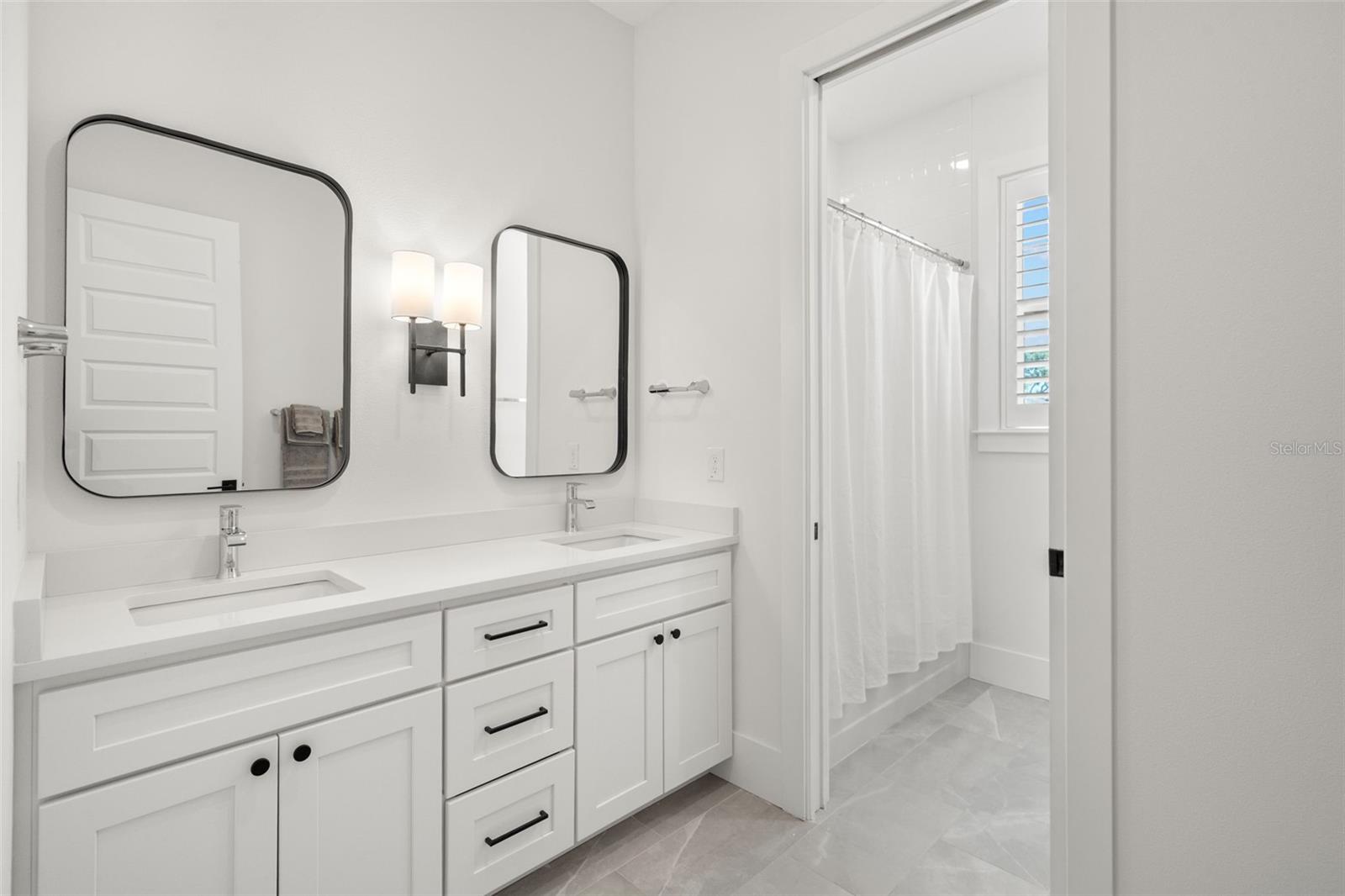 Image 34 of 60 For 4114 Neptune Street