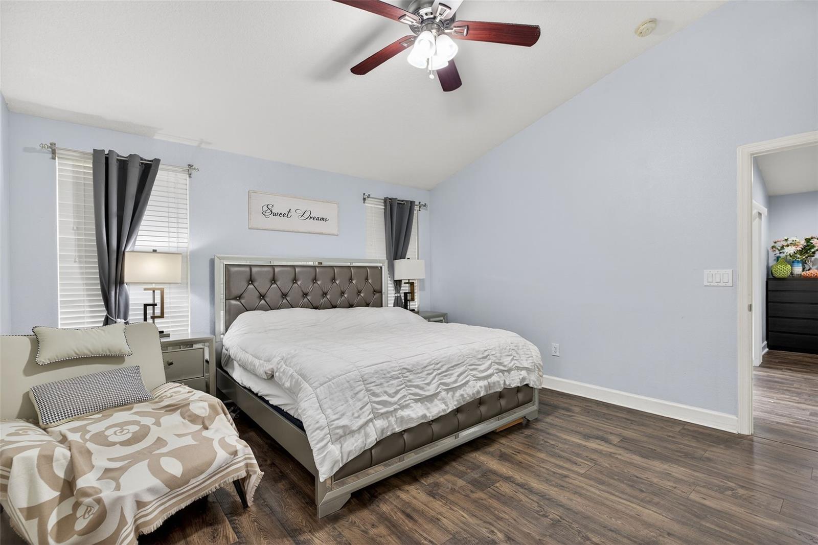 Image 15 of 46 For 3718 Beneraid Street