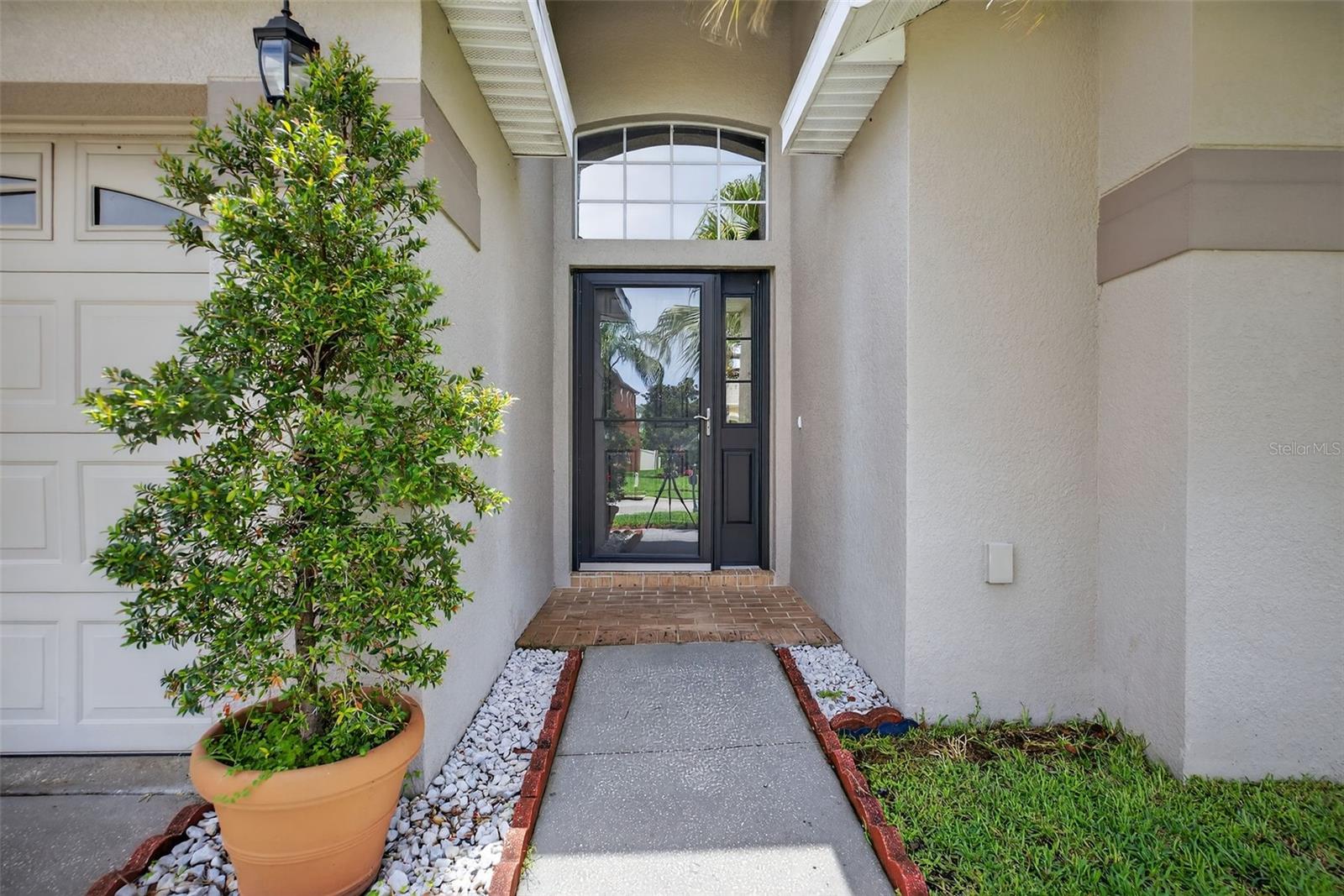 Image 2 of 46 For 3718 Beneraid Street