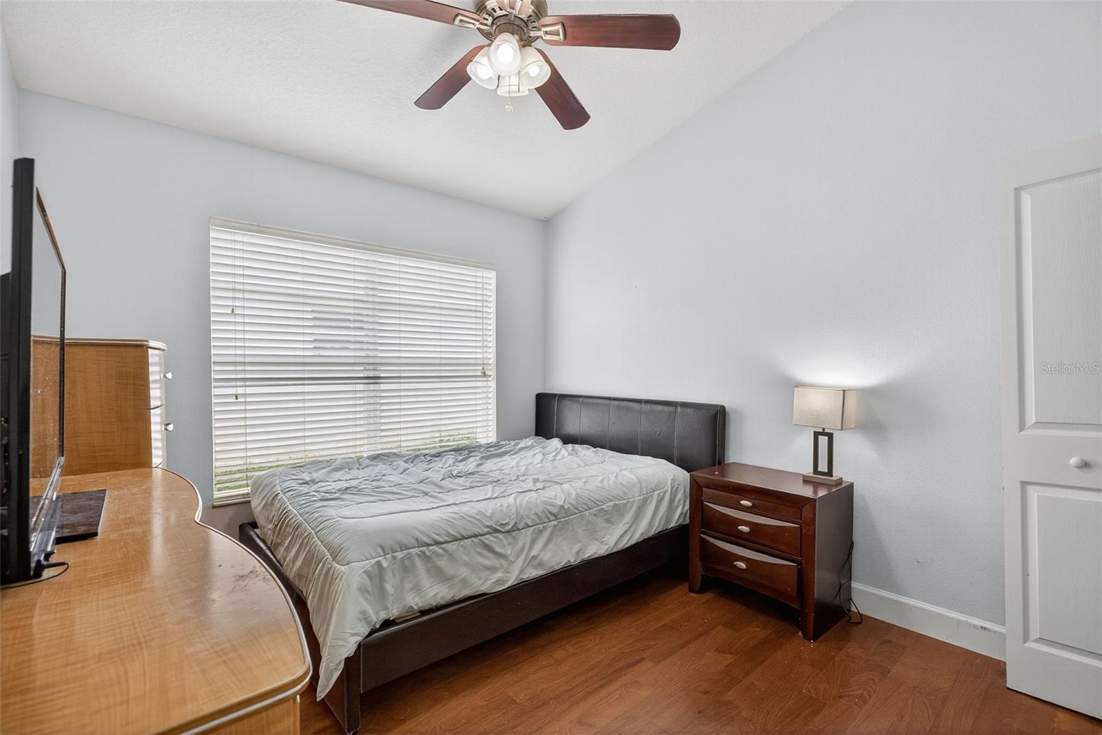 Image 32 of 46 For 3718 Beneraid Street