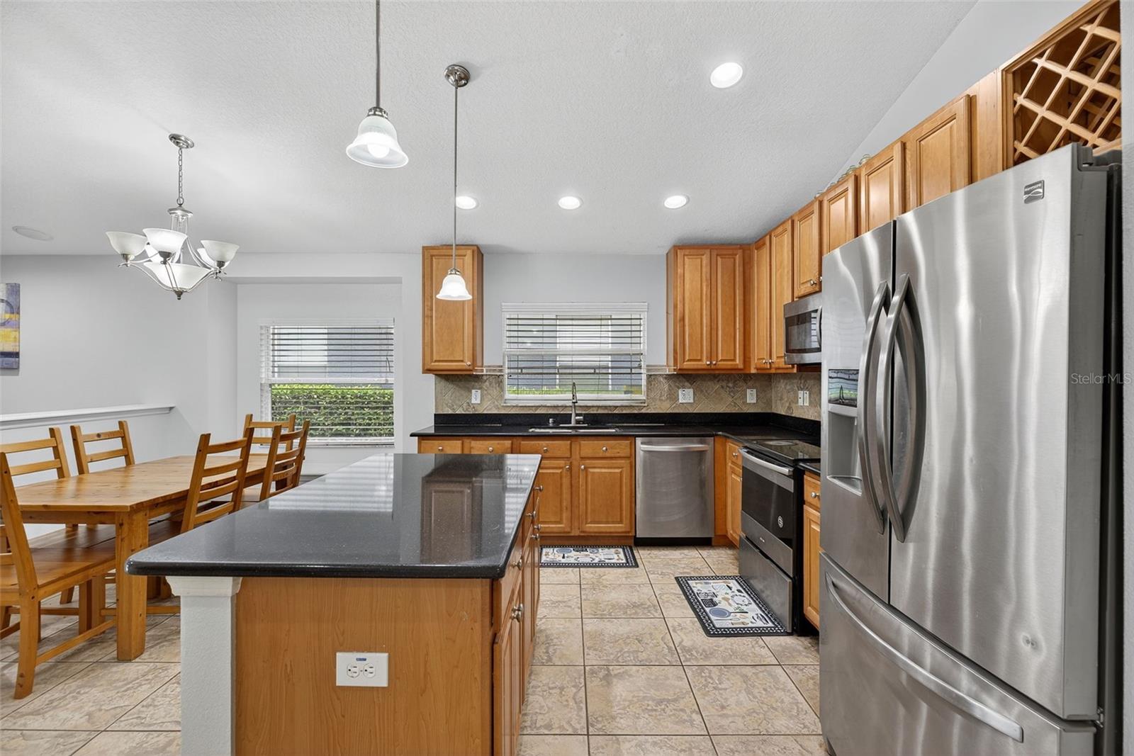 Image 8 of 46 For 3718 Beneraid Street
