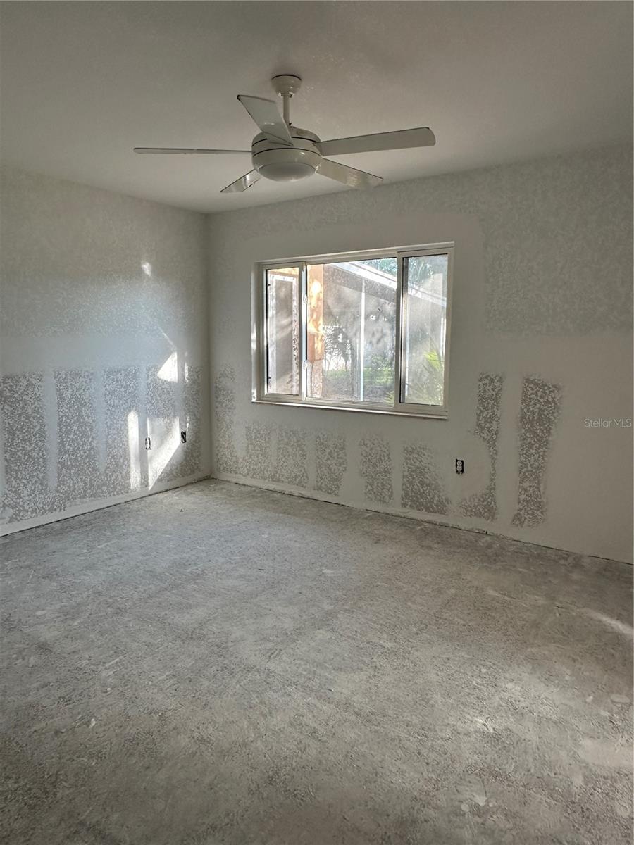 Image 4 of 5 For 103 9th Street