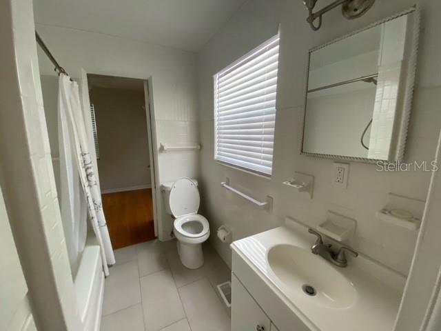 Image 16 of 21 For 6211 5th Avenue S