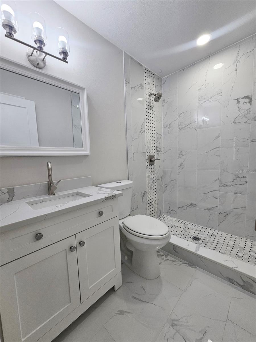 Image 15 of 25 For 8017 Tudor Place
