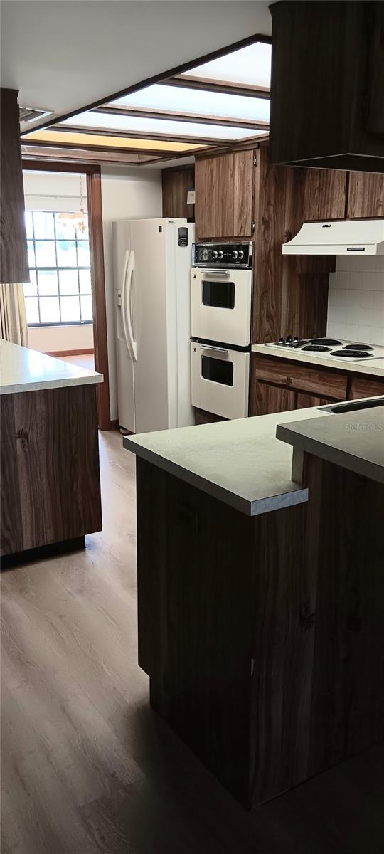 Image 9 of 21 For 401 Fern Cliff Avenue
