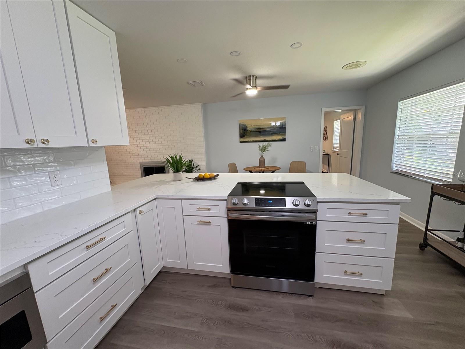 Image 13 of 51 For 2510 Lake Ellen Drive
