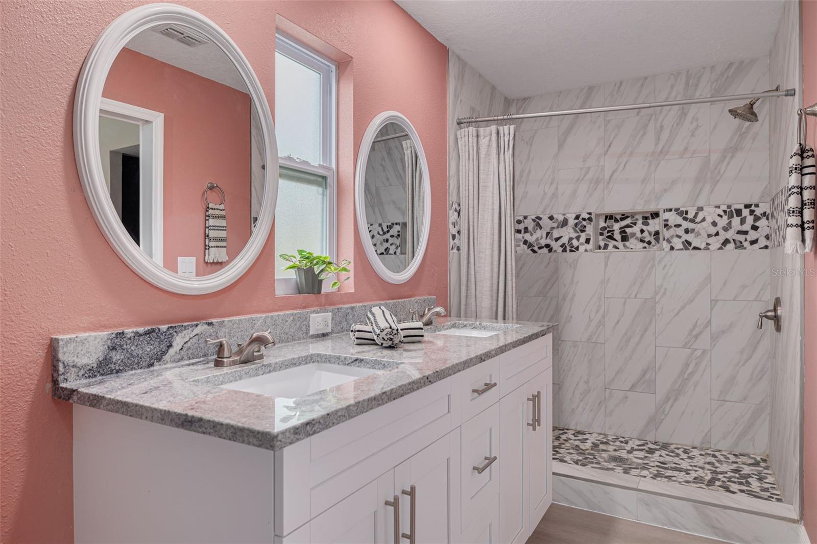 Image 11 of 25 For 505 Broxburn Avenue