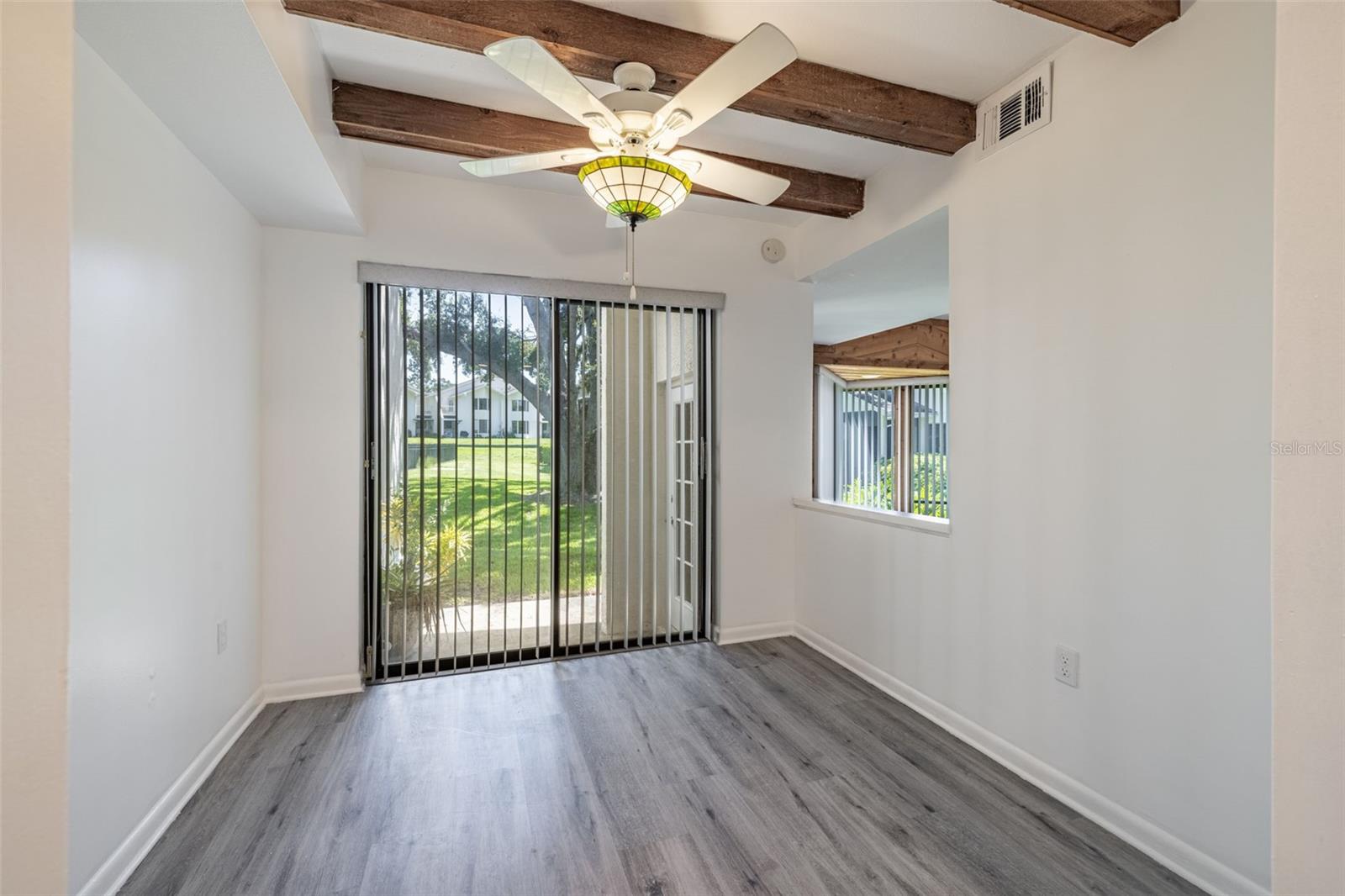 Image 12 of 30 For 498 Lakeview Drive 45