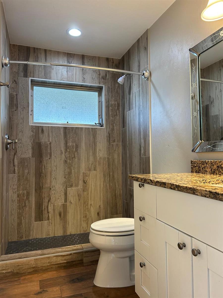 Image 11 of 14 For 6383 Biscayne