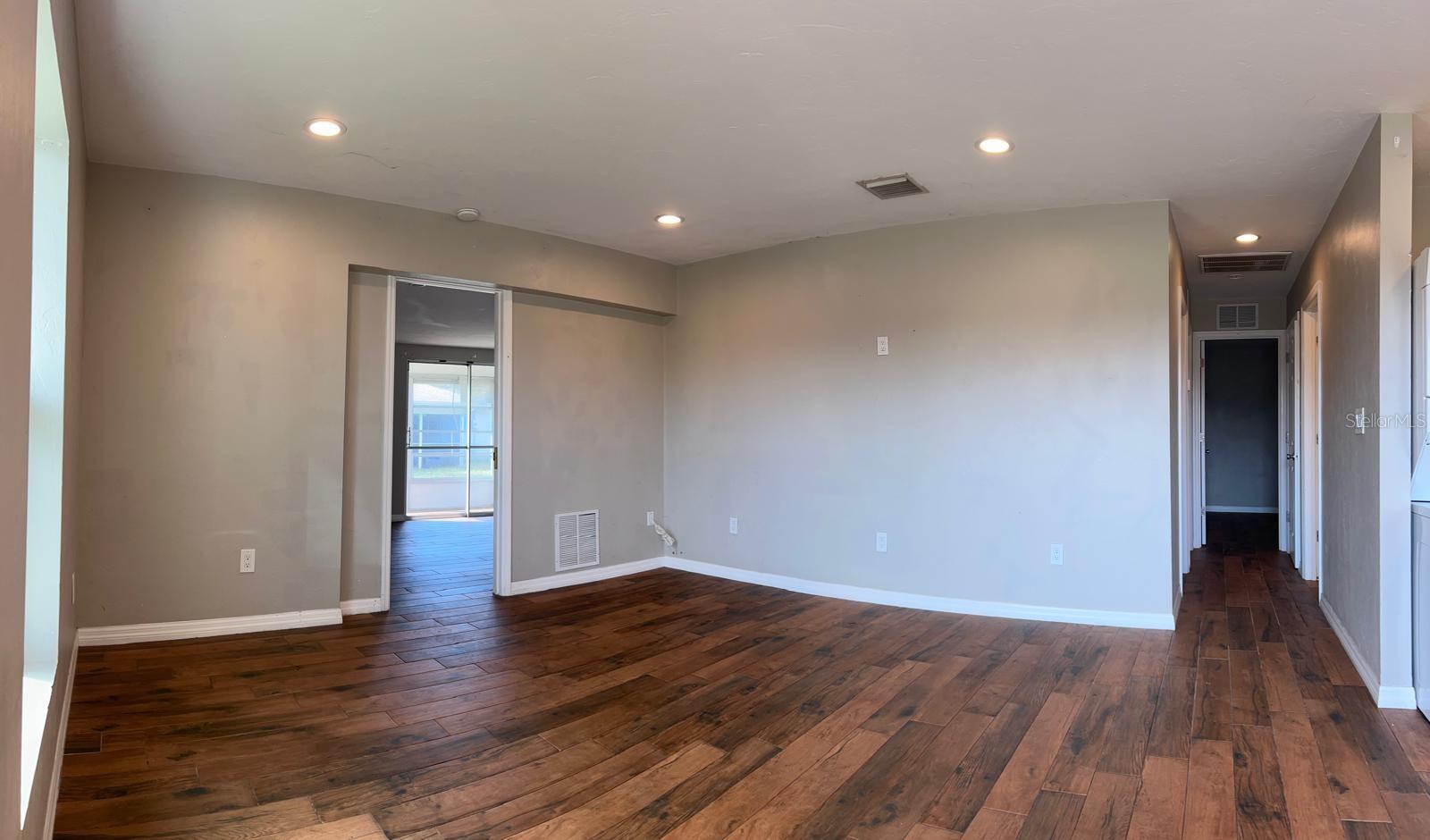 Image 3 of 14 For 6383 Biscayne