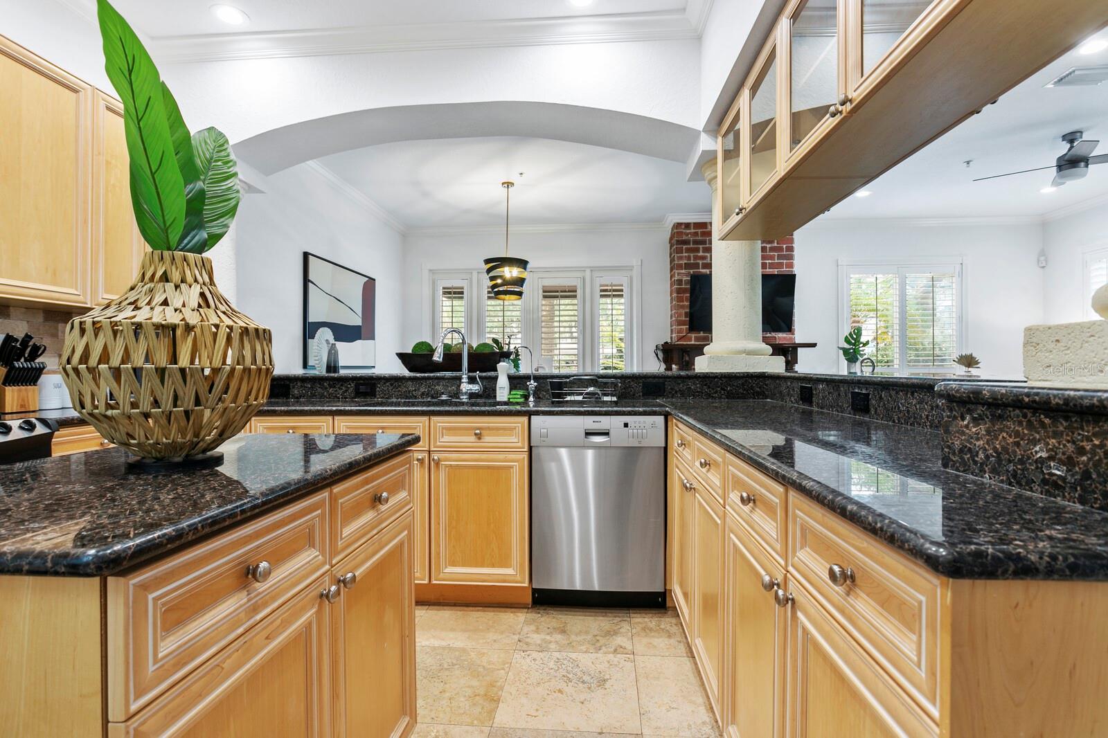 Image 10 of 46 For 4907 Bayshore Boulevard 115