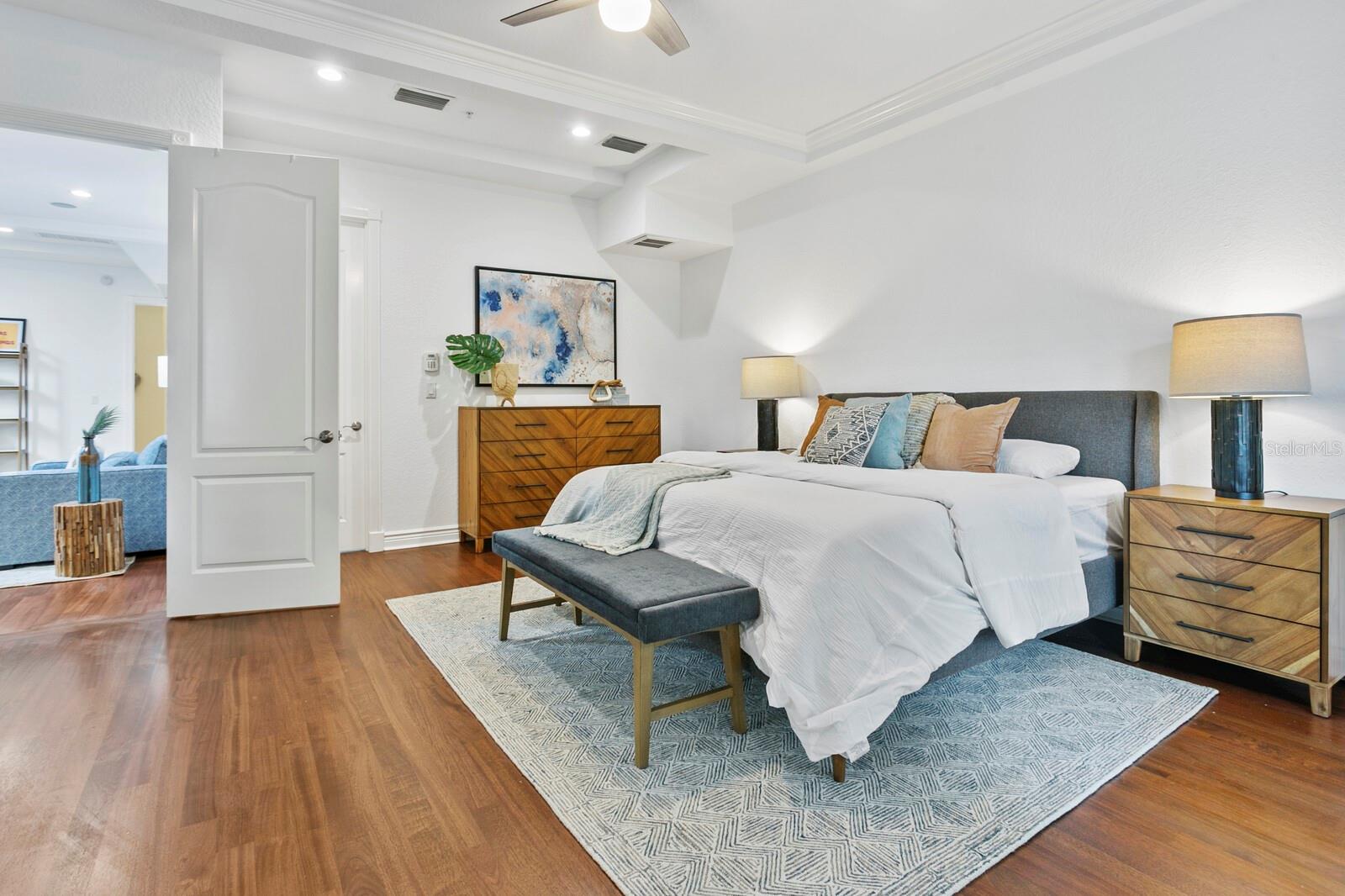 Image 21 of 46 For 4907 Bayshore Boulevard 115