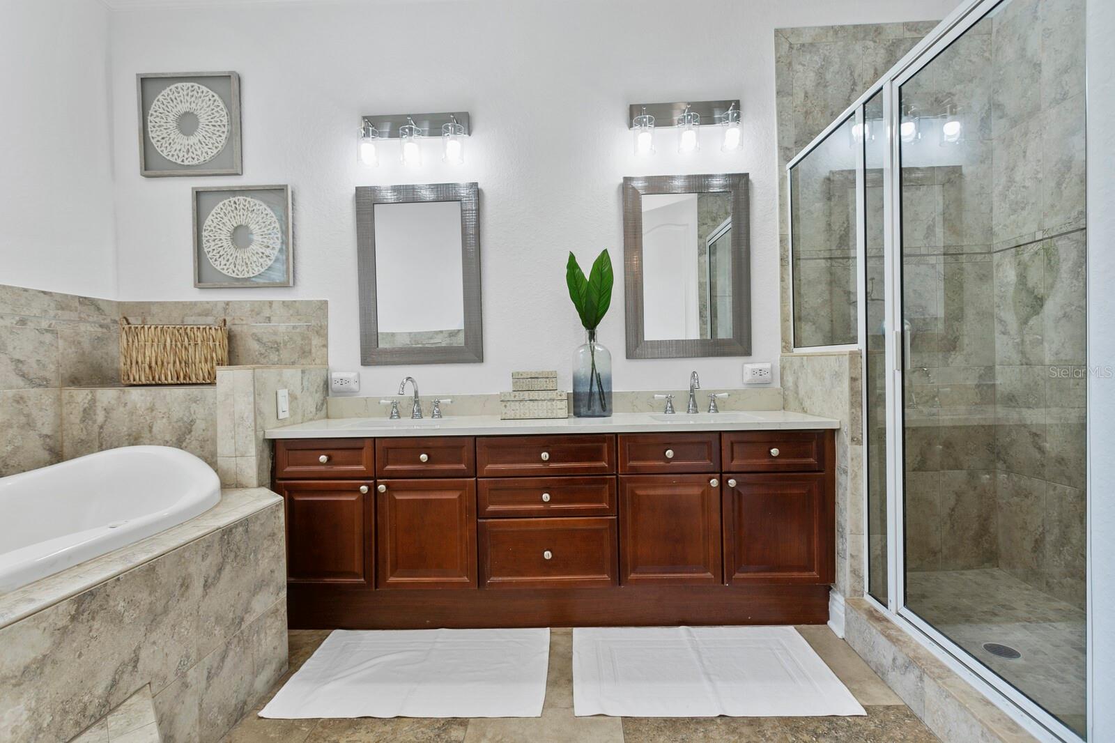 Image 23 of 46 For 4907 Bayshore Boulevard 115