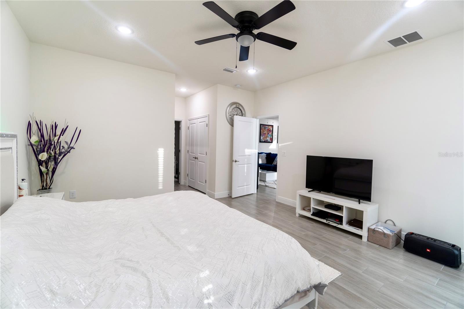 Image 22 of 45 For 1430 Tern Court
