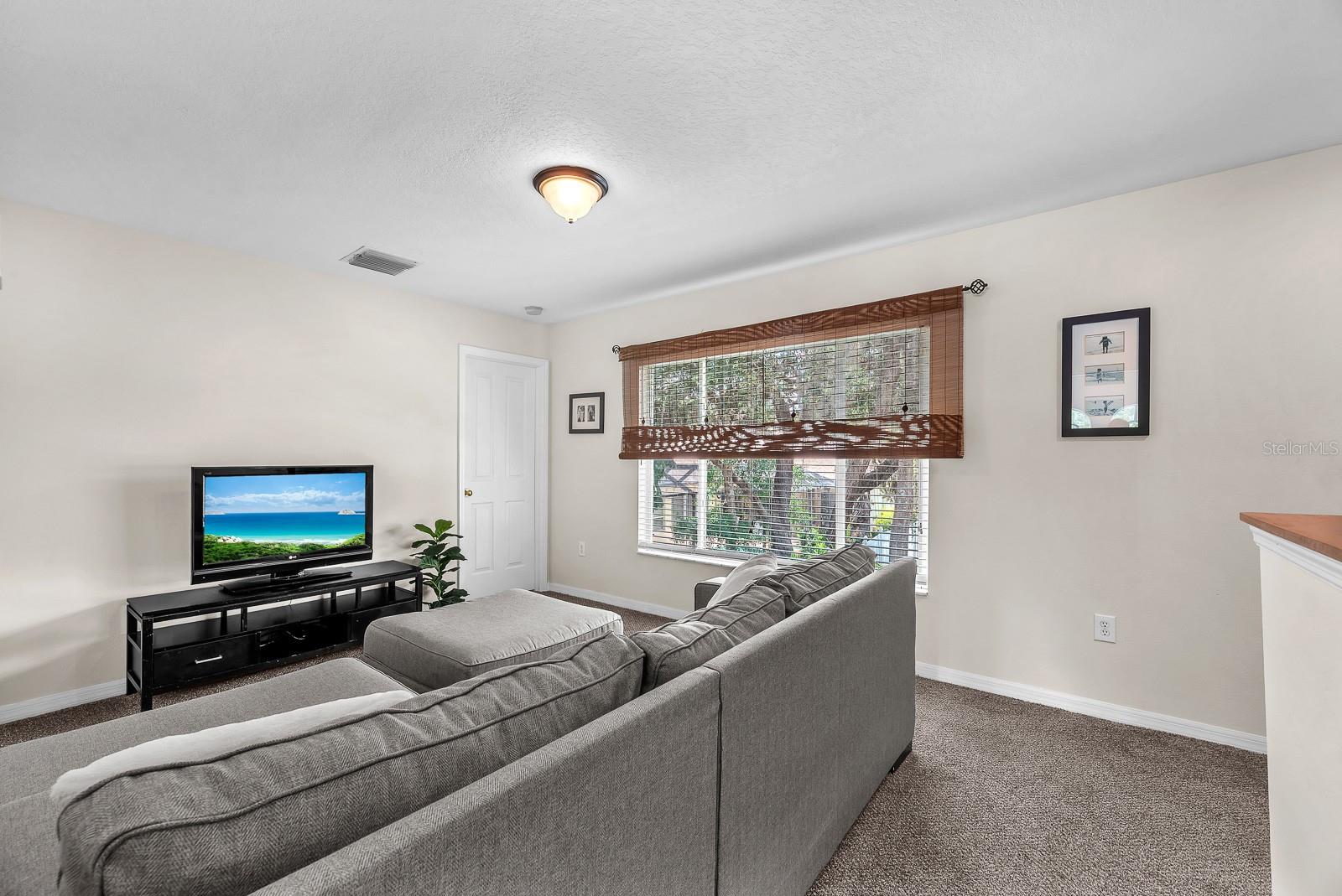 Image 31 of 59 For 15206 Merlinpark Place