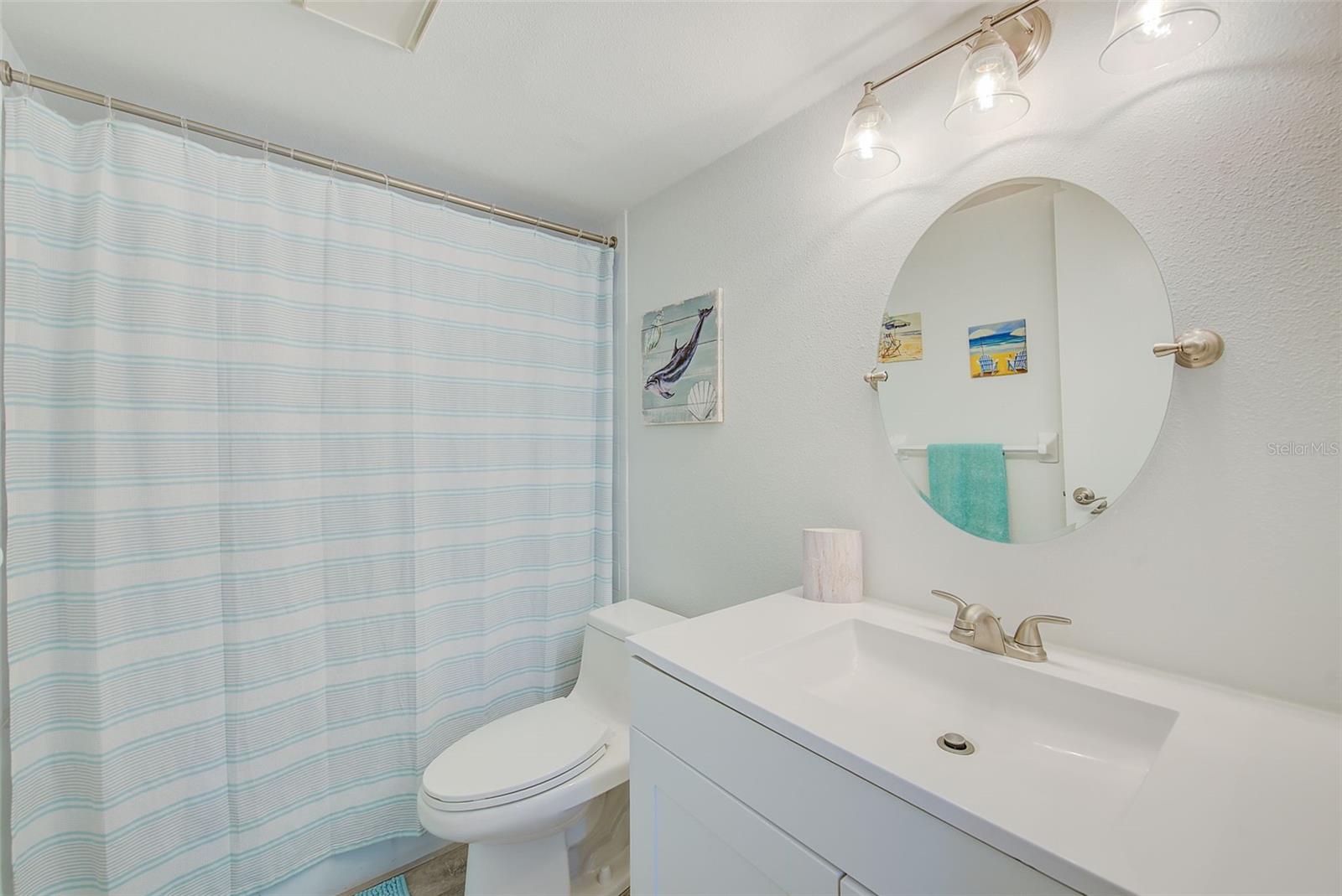 Image 19 of 35 For 8211 Brent Street 815
