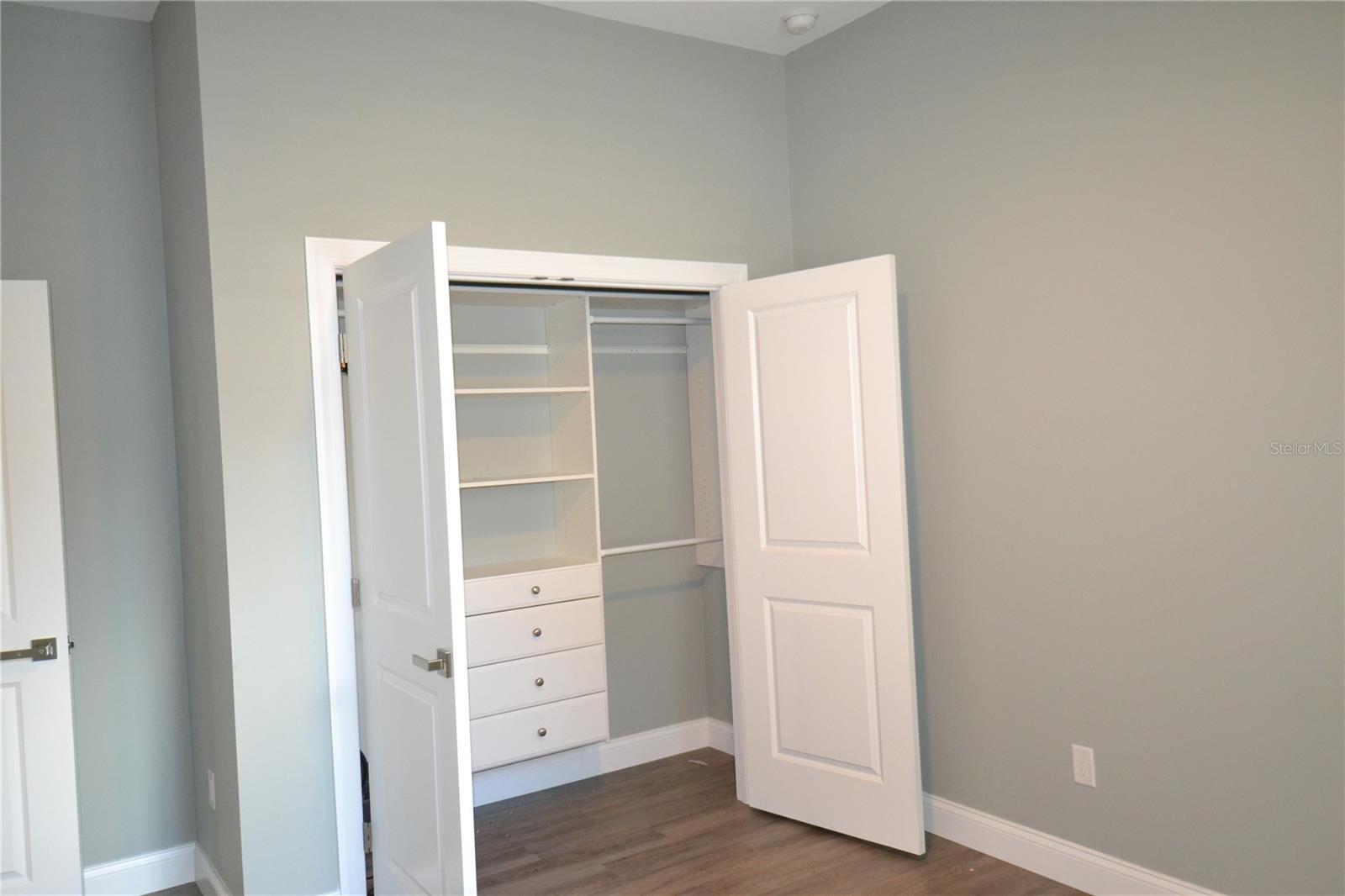 Image 14 of 64 For 281 Diogenes Street