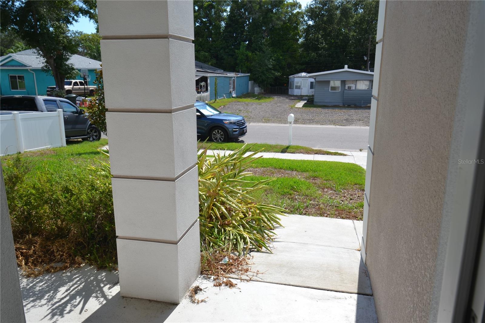 Image 5 of 64 For 281 Diogenes Street