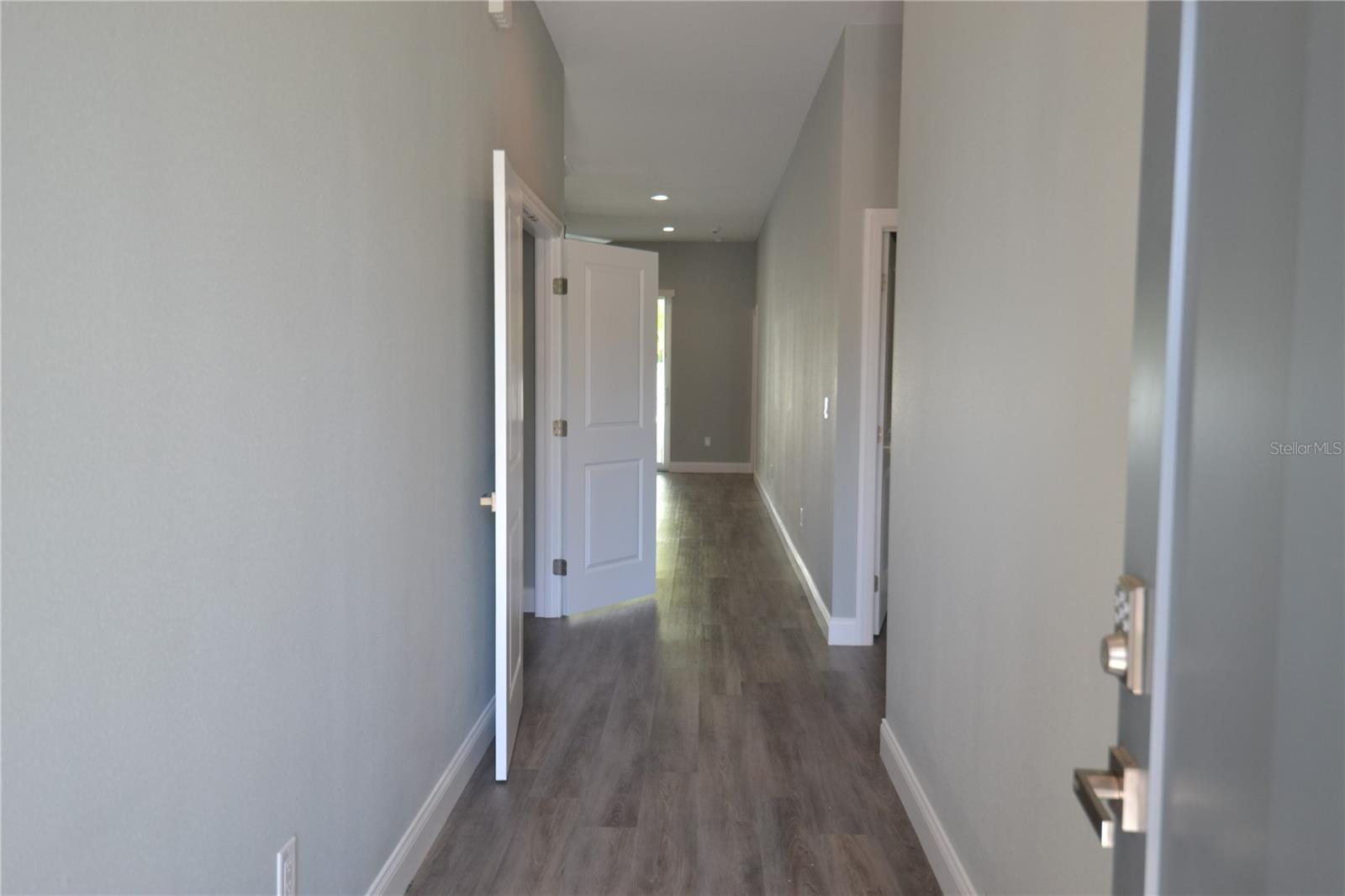 Image 6 of 64 For 281 Diogenes Street