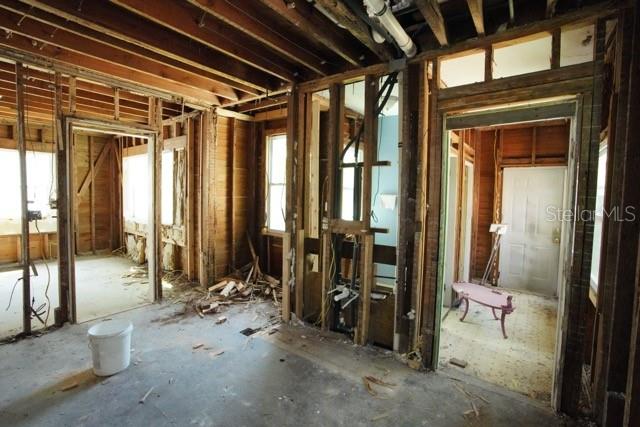 Image 19 of 50 For 2355 Trelain Drive S