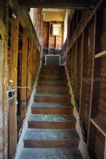 Image 40 of 50 For 2355 Trelain Drive S