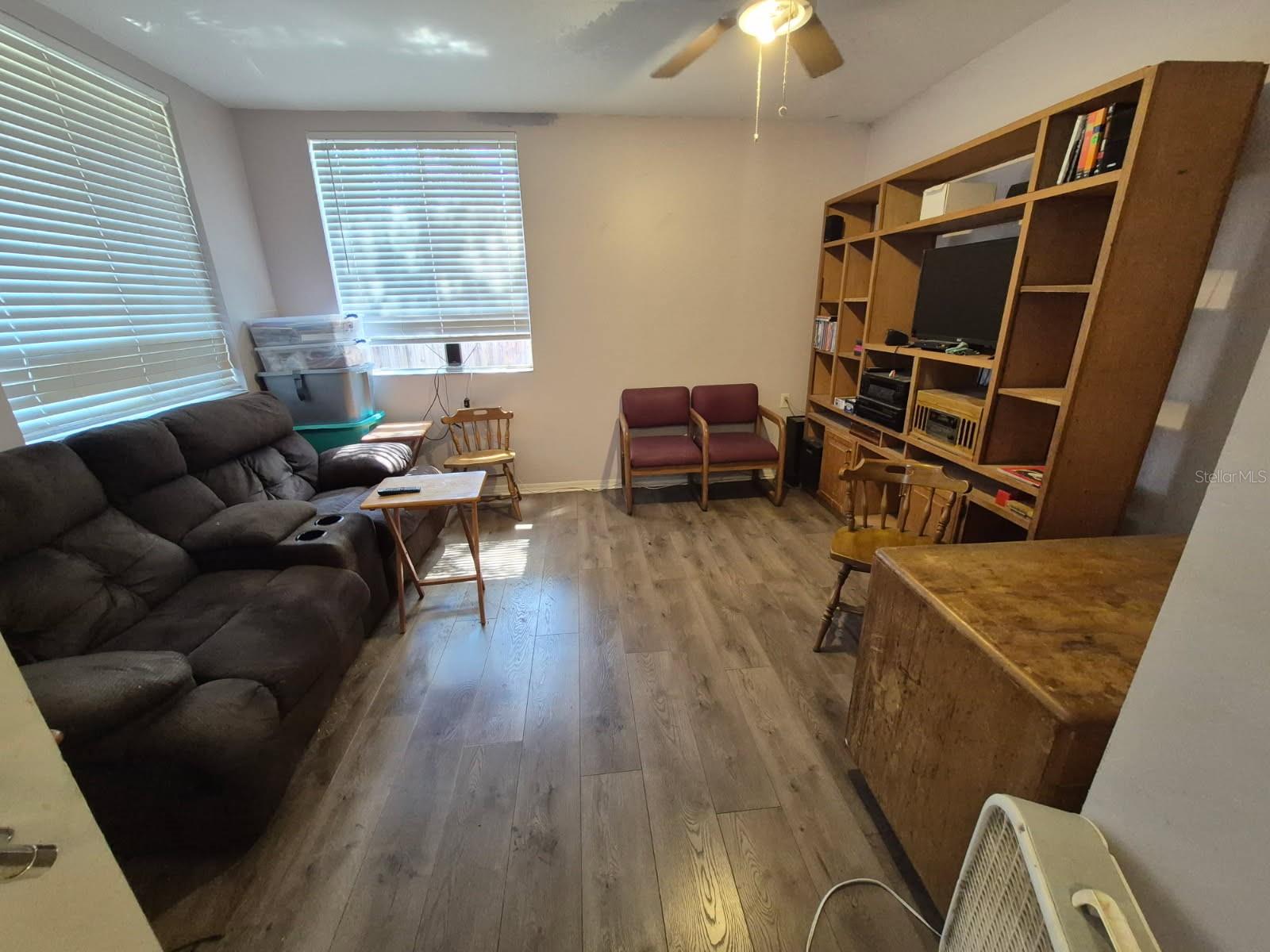 Image 4 of 11 For 6326 38th Avenue N