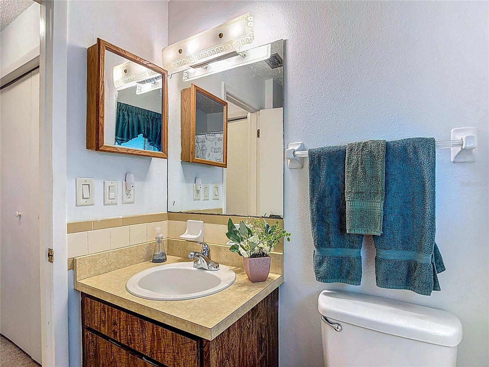 Listing photo id 16 for 31096 Inwood Circle