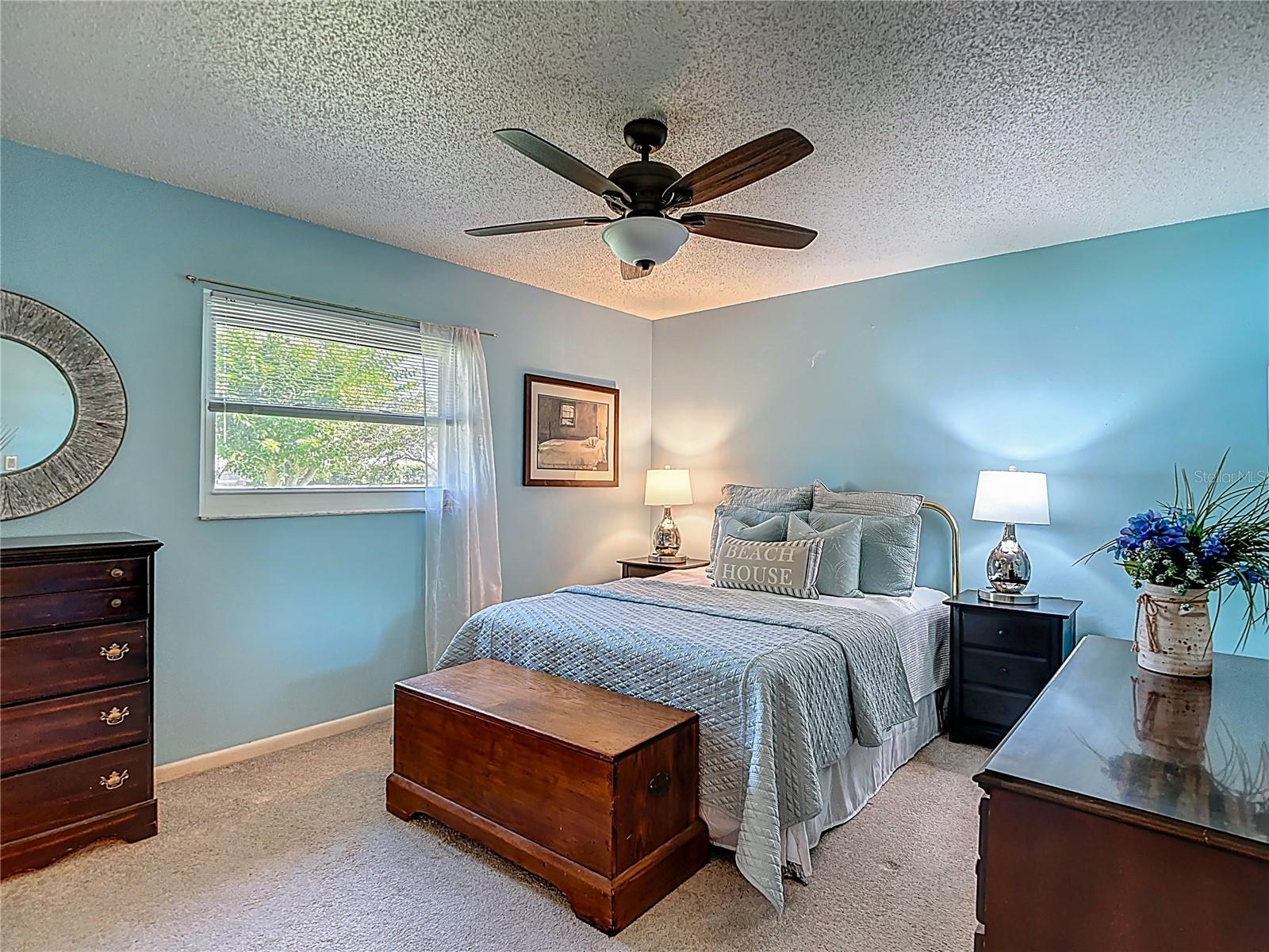 Listing photo id 17 for 31096 Inwood Circle