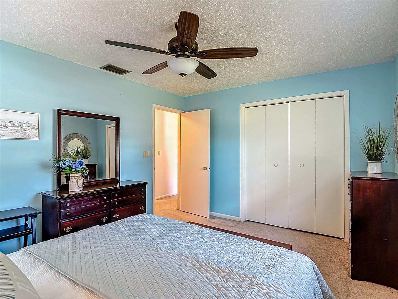 Listing photo id 19 for 31096 Inwood Circle