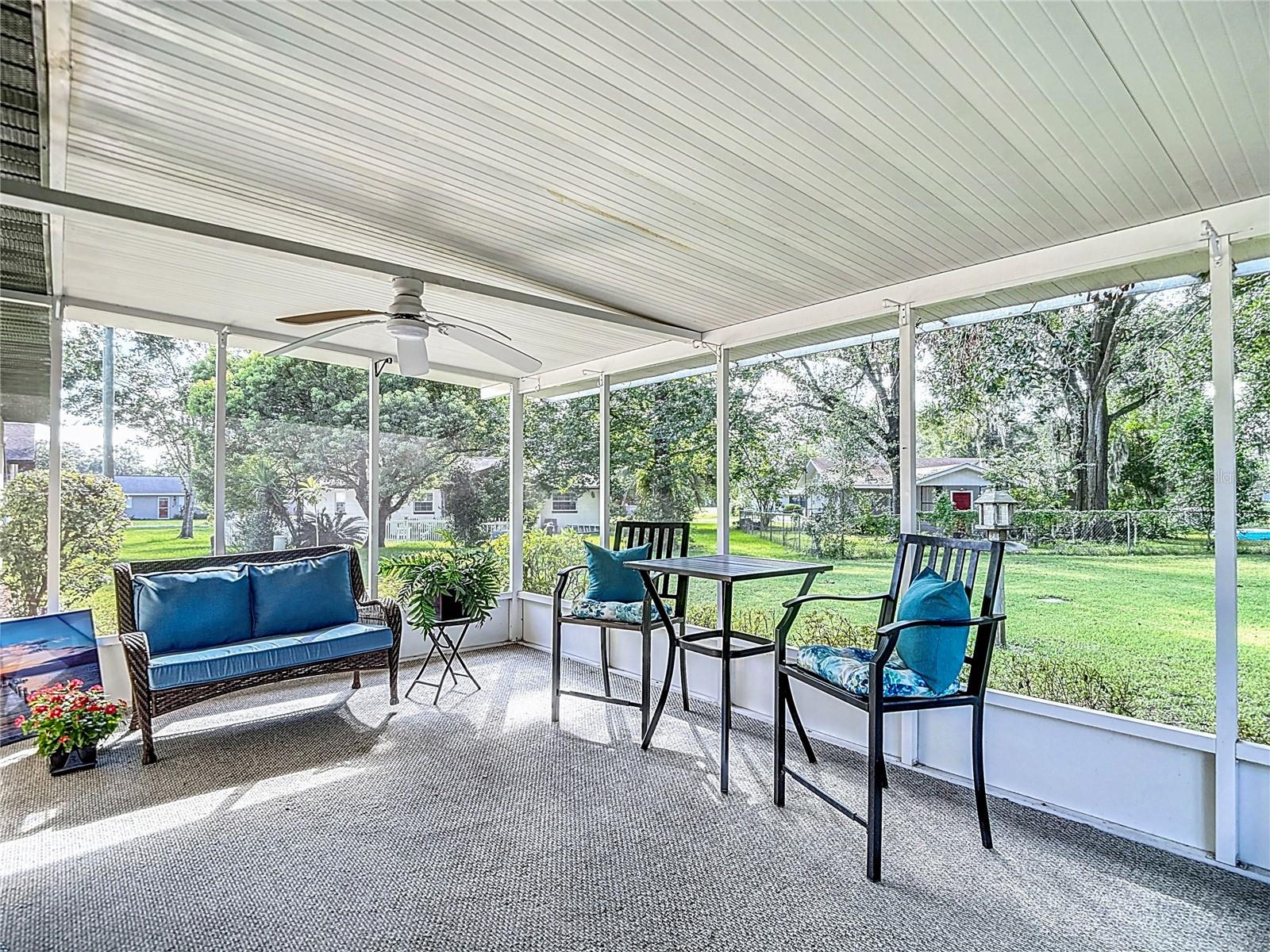 Listing photo id 22 for 31096 Inwood Circle