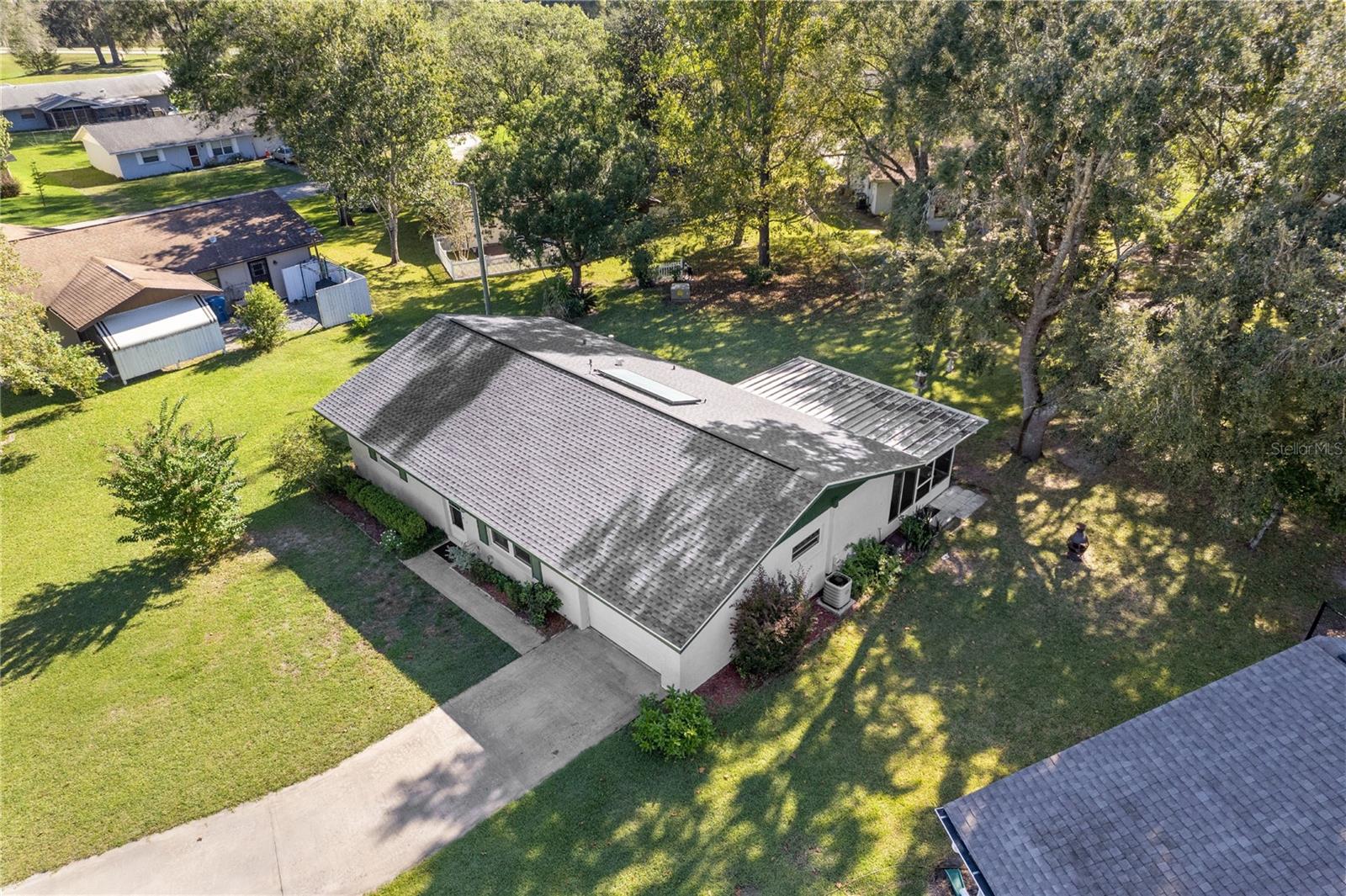 Listing photo id 28 for 31096 Inwood Circle