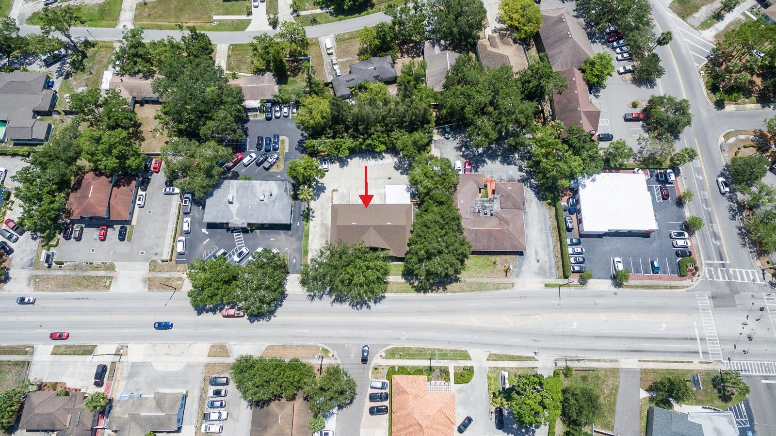 Image 32 of 35 For 4505 Armenia Avenue 102