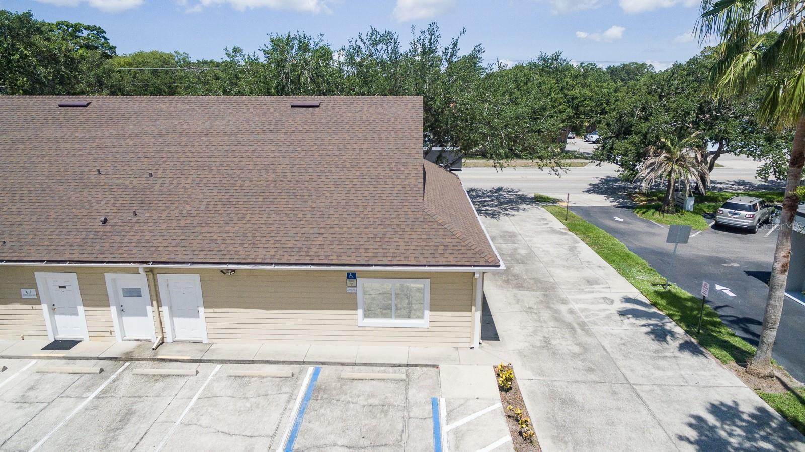 Image 34 of 35 For 4505 Armenia Avenue 102