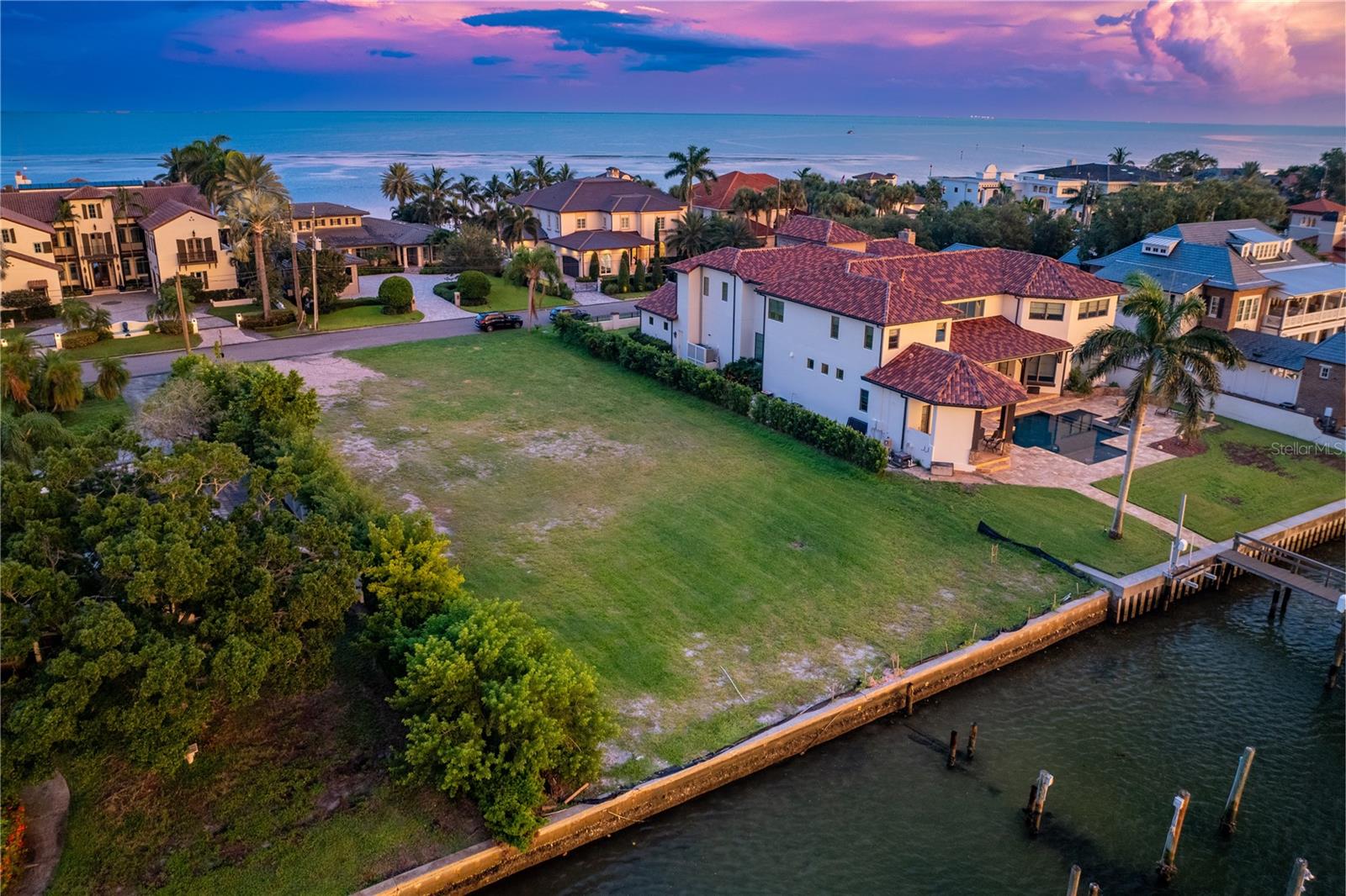 Listing photo id 11 for 1900 Brightwaters Boulevard Ne