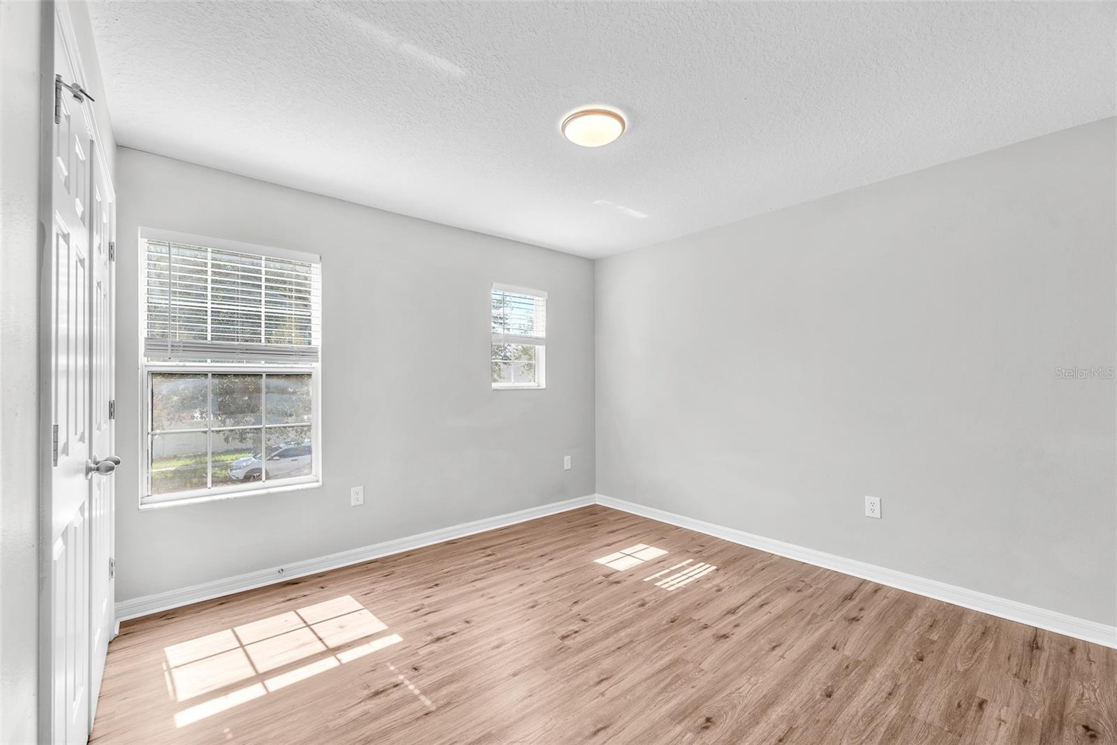 Image 15 of 30 For 10523 Boyette Creek Boulevard