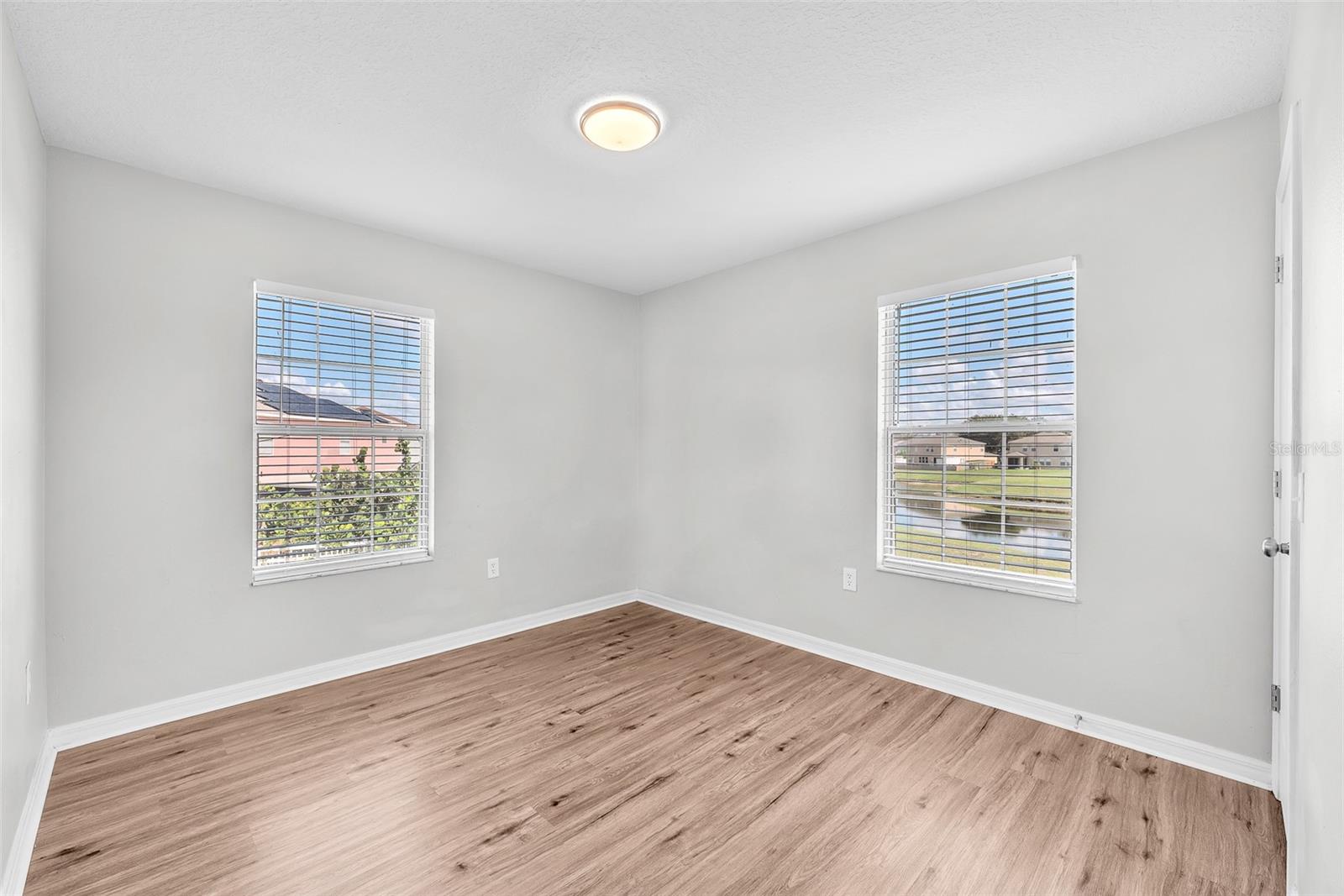 Image 17 of 30 For 10523 Boyette Creek Boulevard