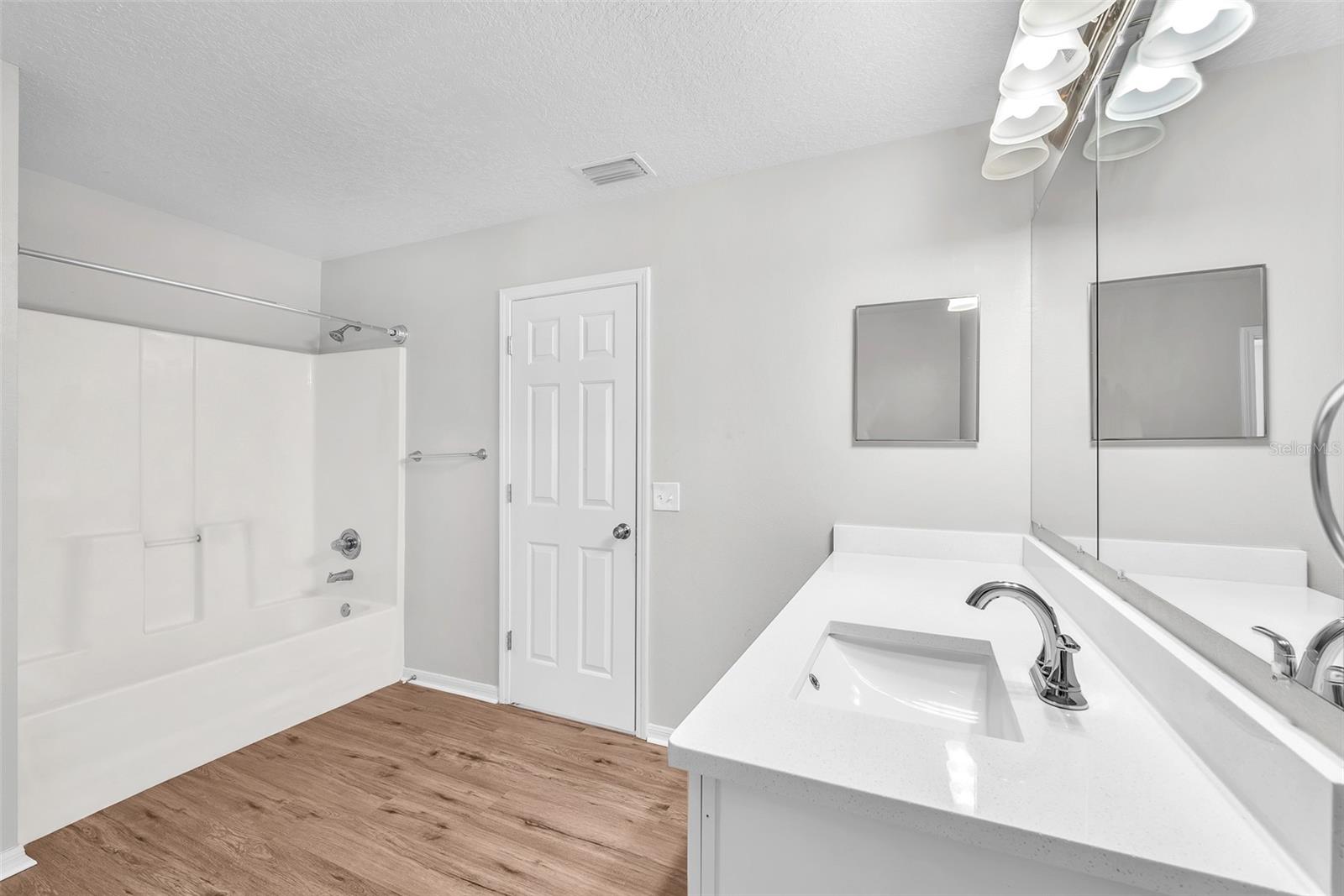 Image 22 of 30 For 10523 Boyette Creek Boulevard