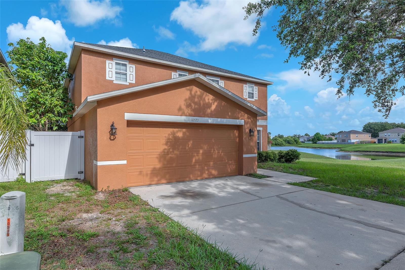 Image 3 of 30 For 10523 Boyette Creek Boulevard