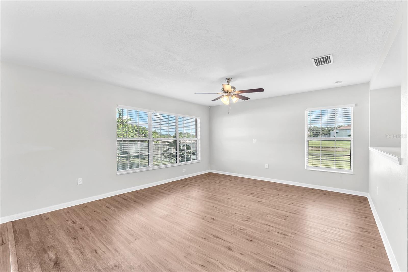 Image 7 of 30 For 10523 Boyette Creek Boulevard