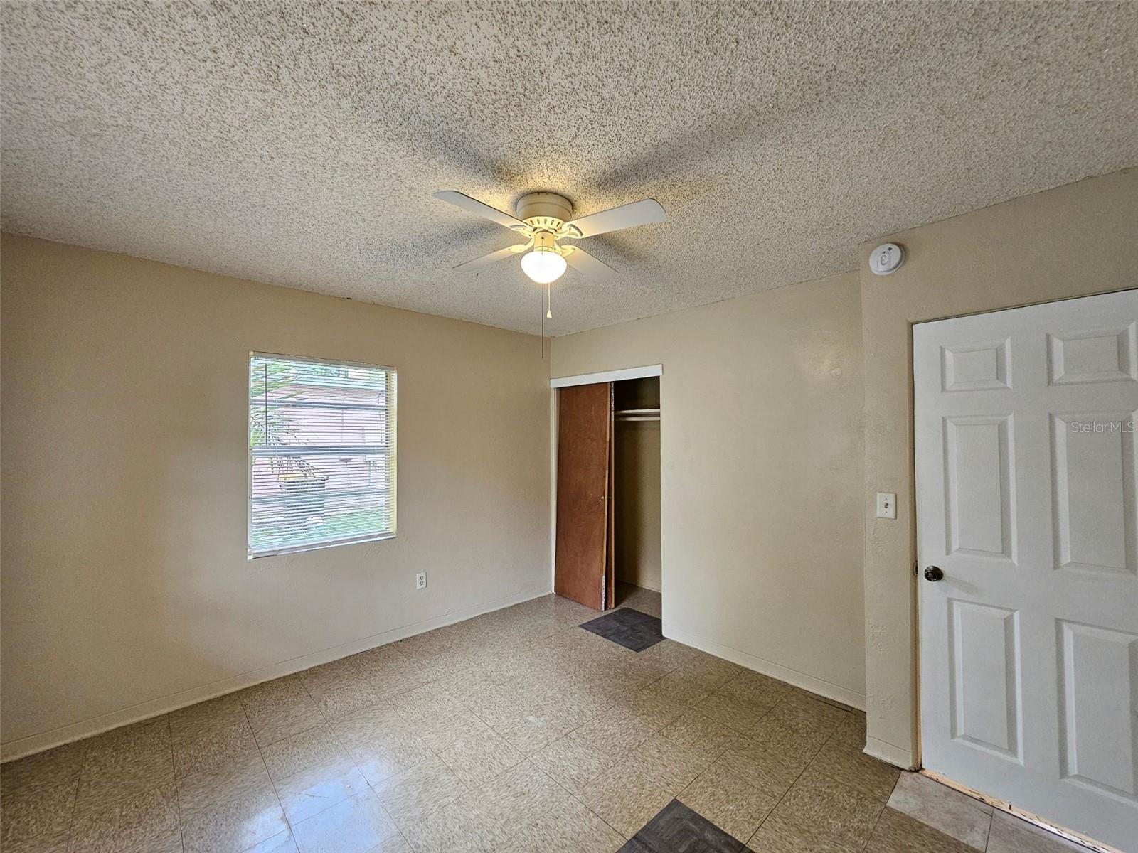Image 10 of 18 For 2235 Lakeview Street