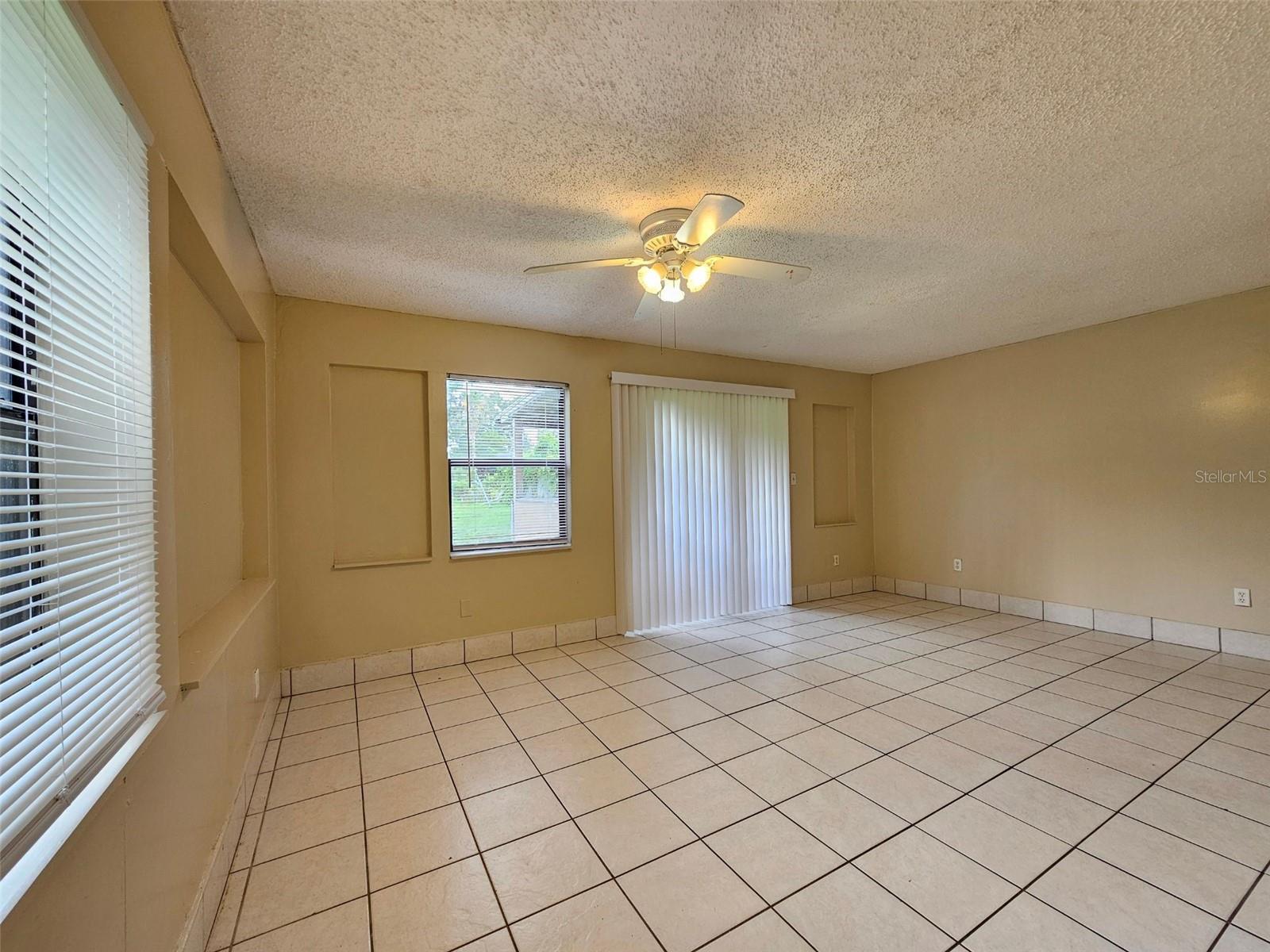 Image 7 of 18 For 2235 Lakeview Street