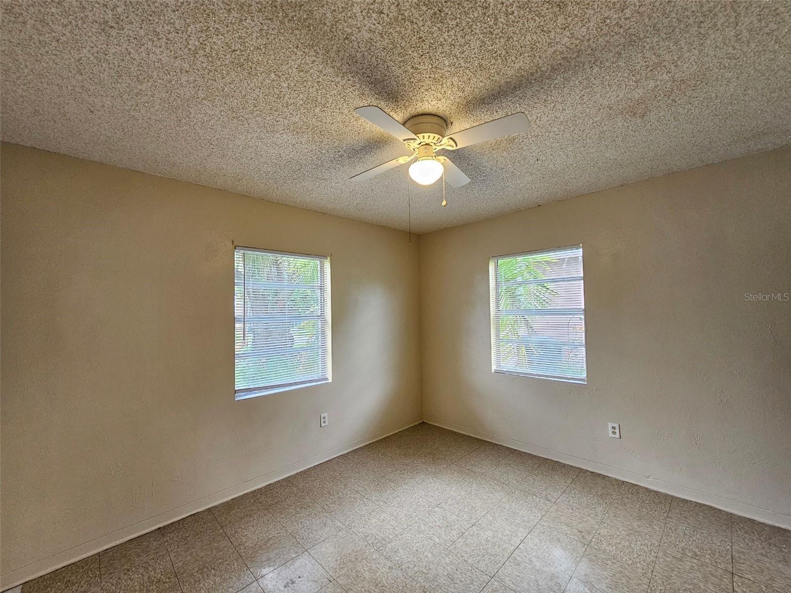 Image 9 of 18 For 2235 Lakeview Street