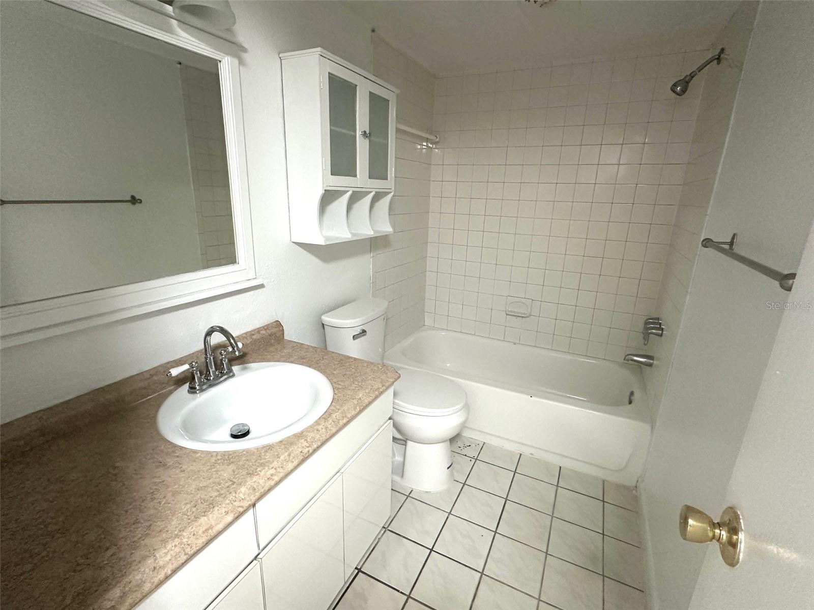 Listing photo id 8 for 6342 Newtown Circle A4