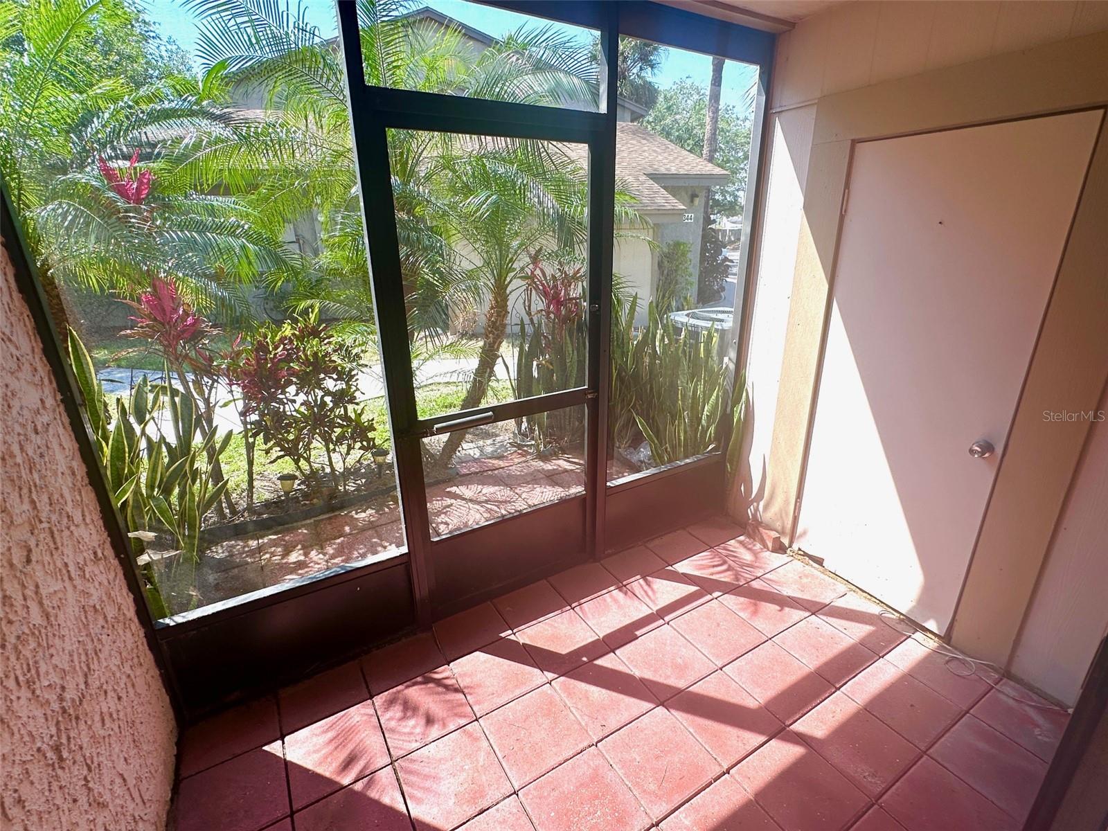 Listing photo id 11 for 6342 Newtown Circle A4