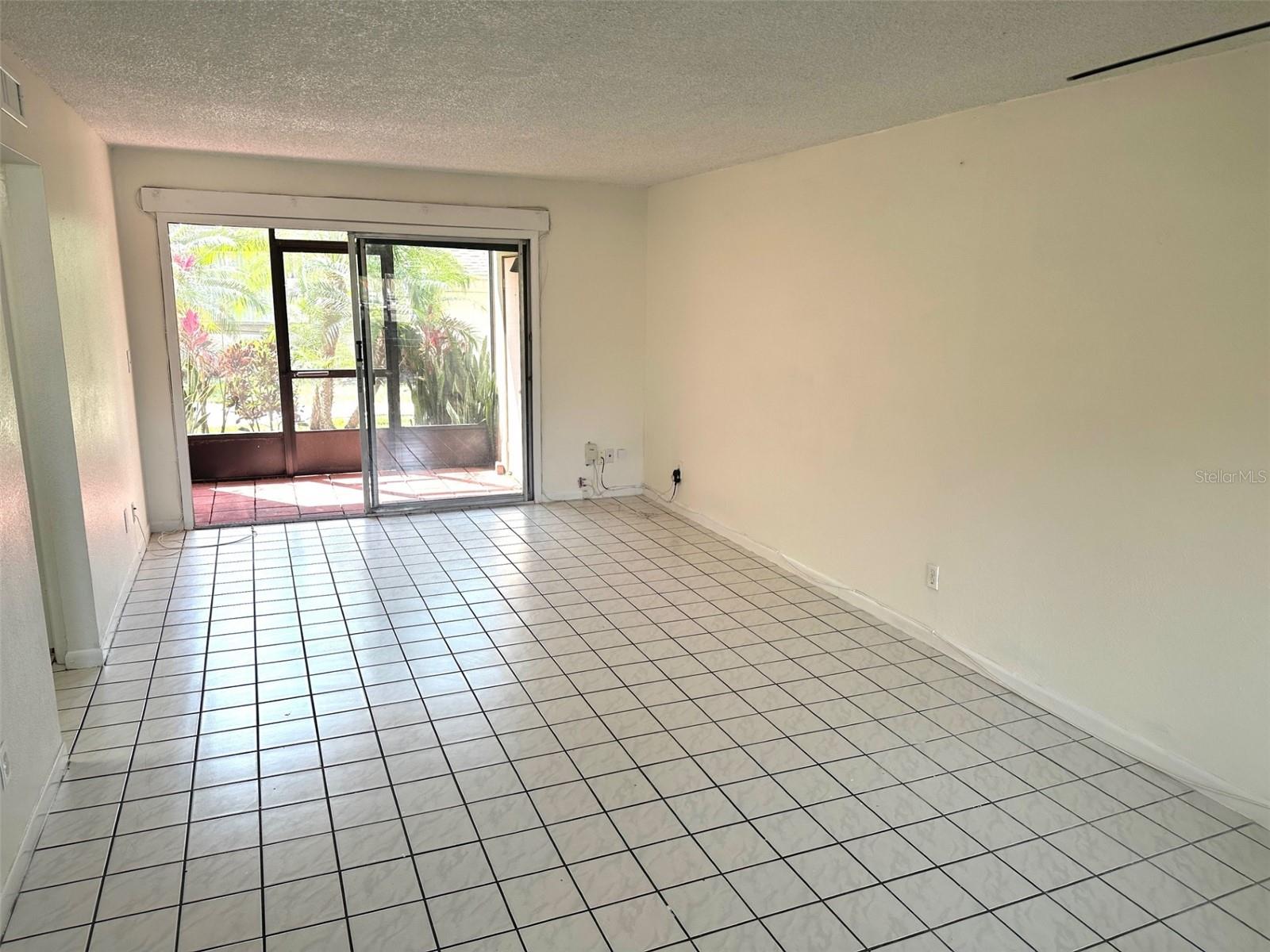 Listing photo id 1 for 6342 Newtown Circle A4